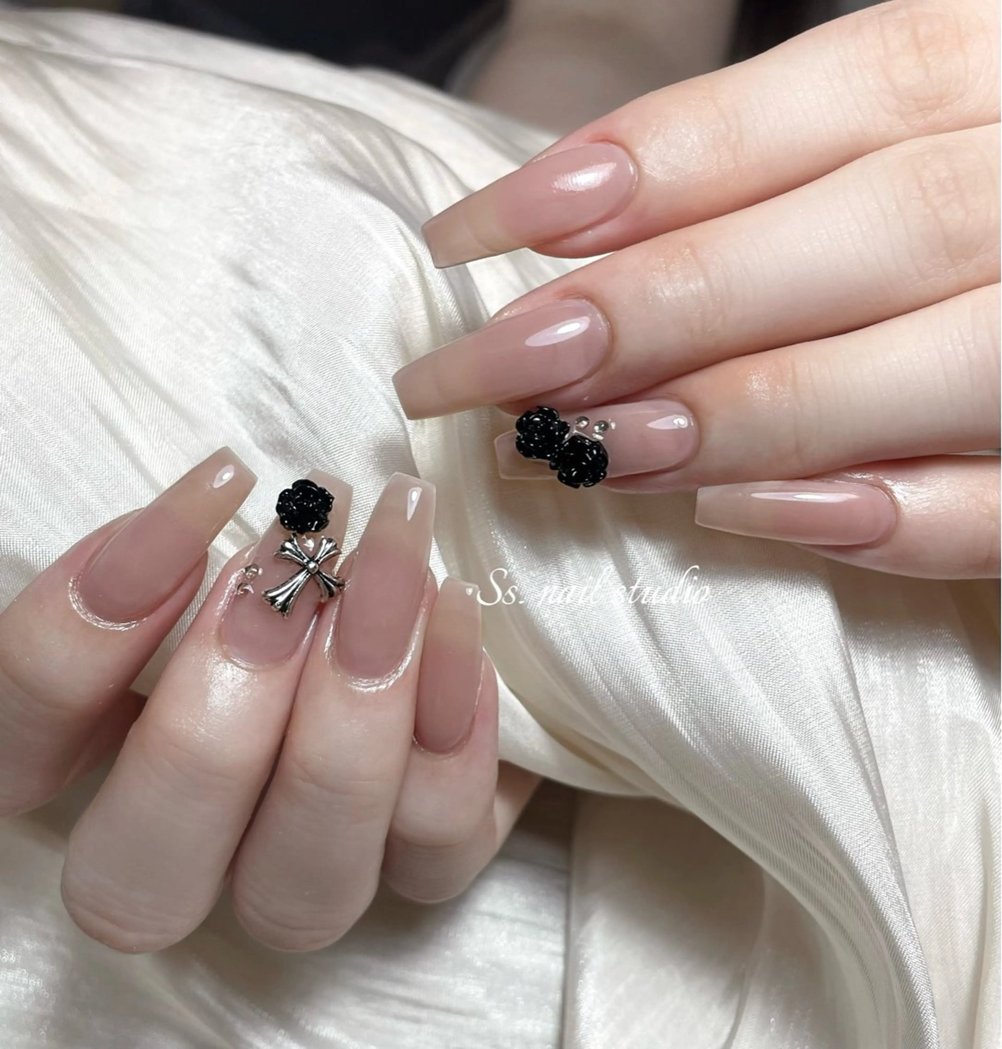 ネイル ハンドネイル Ss.nail studio所属・Ss.nail studio🍒のネイルデザイン