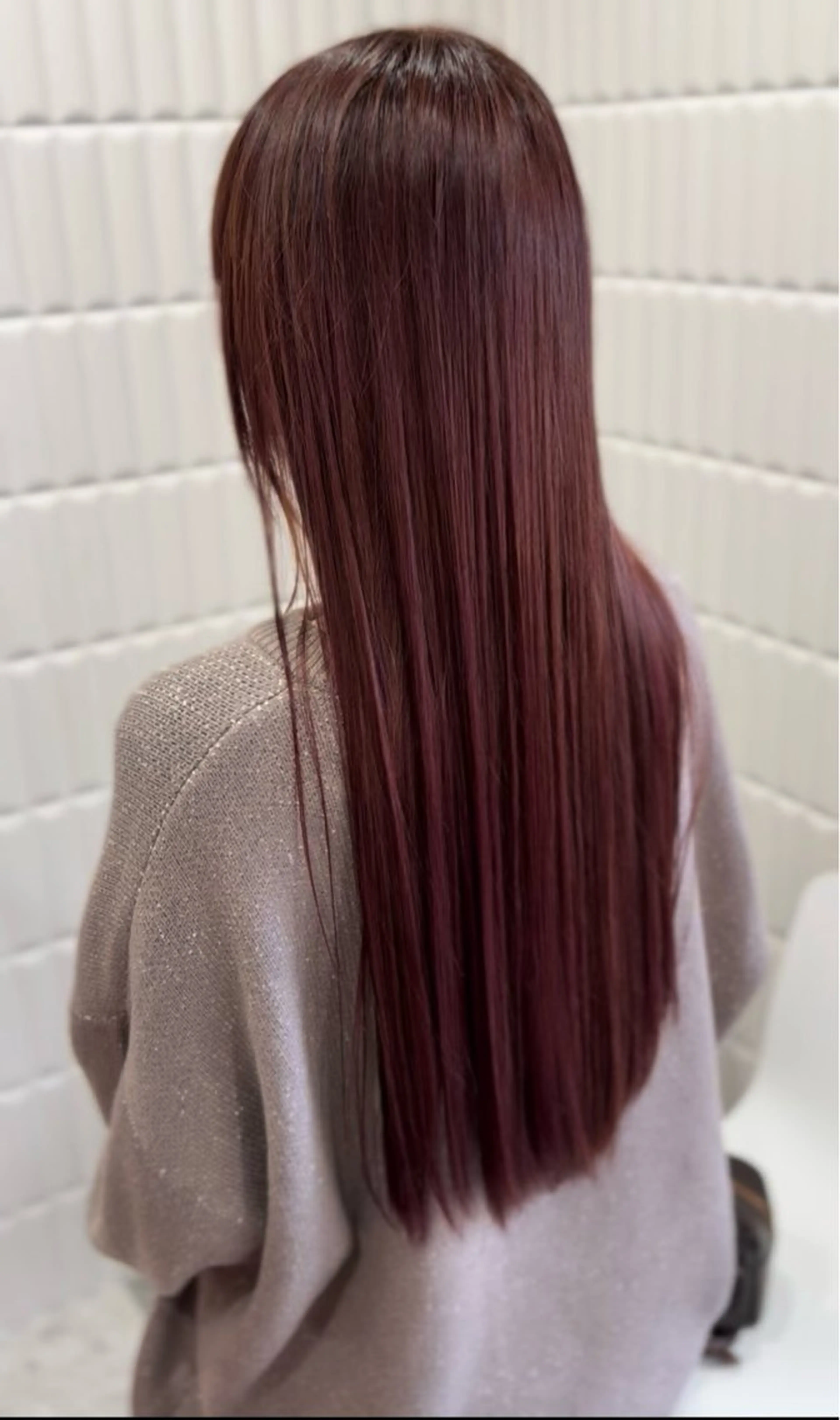 ロング 新宅 綾乃のヘアスタイル