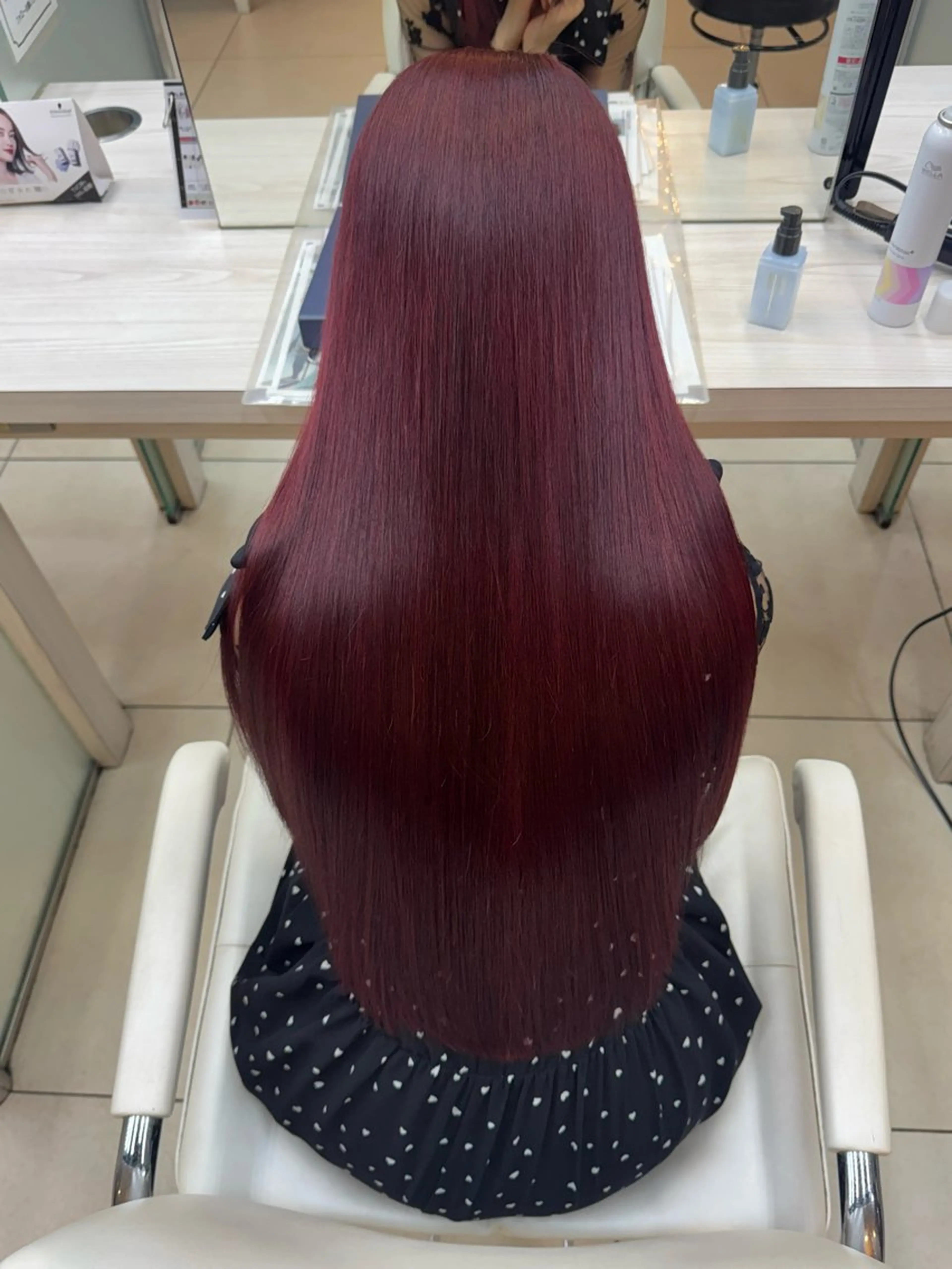 ロング カラー ブリーチ ダブルカラー ブリーチなしカラー レッドカラー ヘアカラー トリートメント ✨ブリーチカラー特化 🦄✨当日予約⭕️✨のヘアスタイル