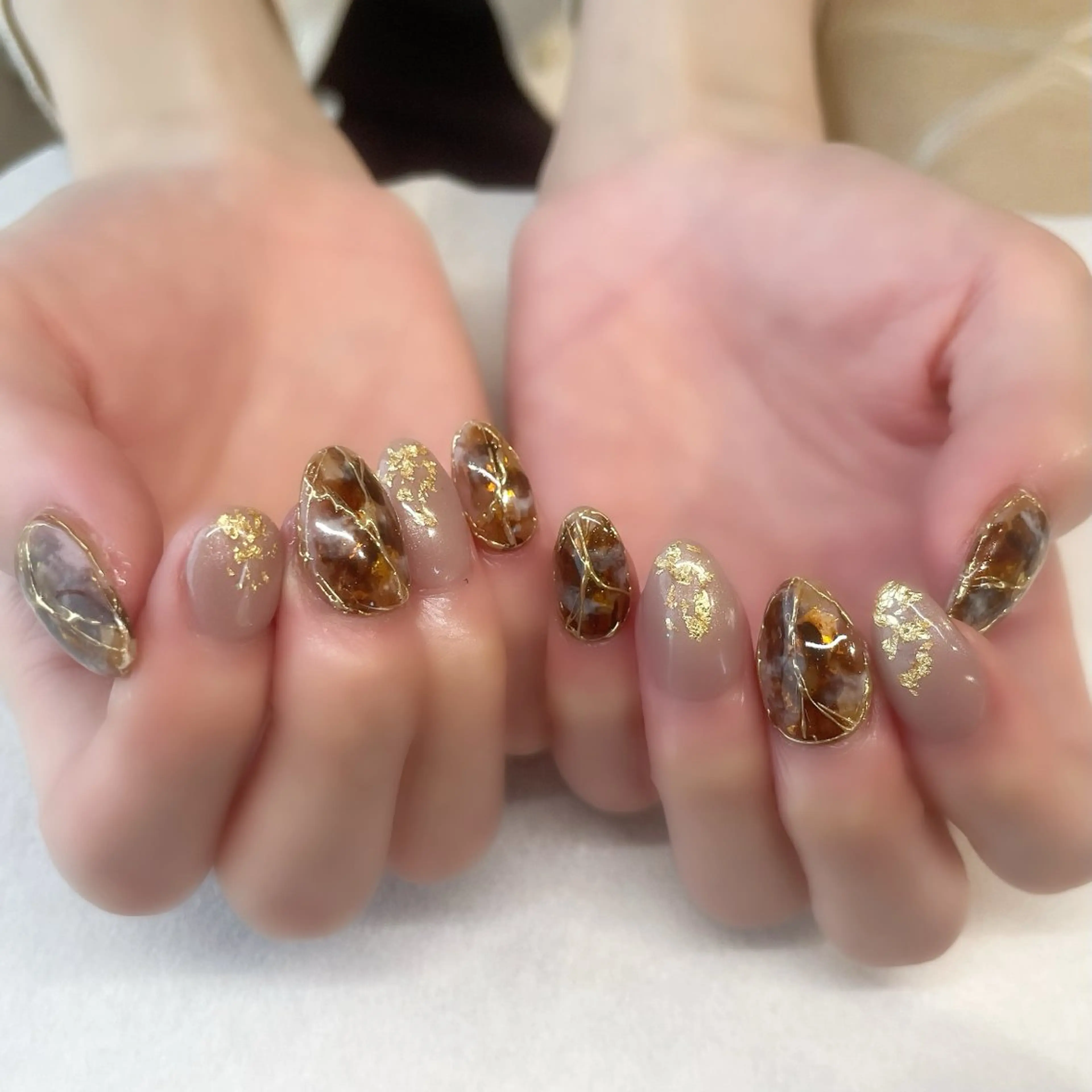 ネイル ハンドネイル 🌈🐰 saki. m 🐰🌈のネイルデザイン
