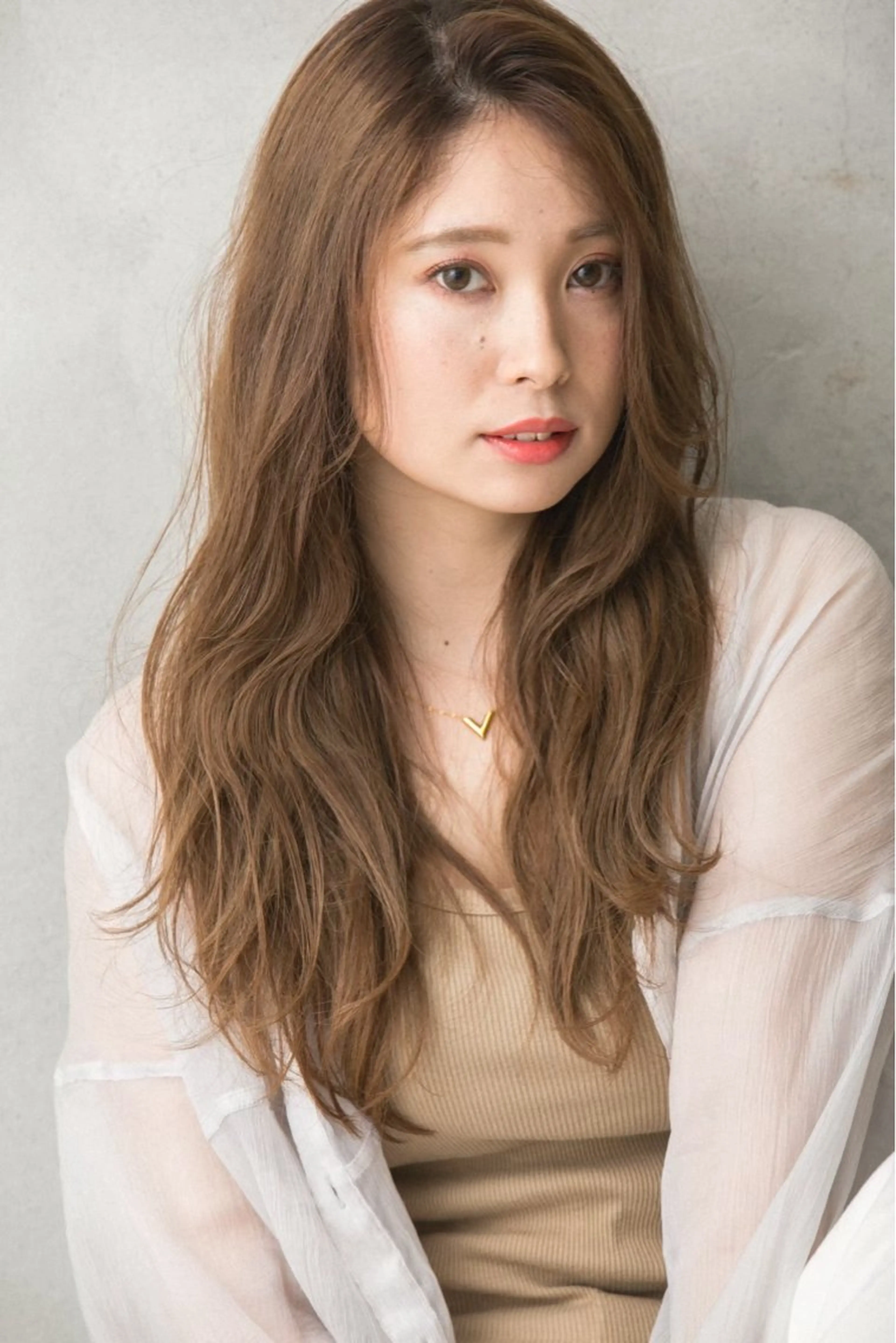 ロング カラー ベージュカラー ブリーチ ケアブリーチ ミルクティーベージュ 小顔カット✨ 透明感カラー✨kyoのヘアスタイル