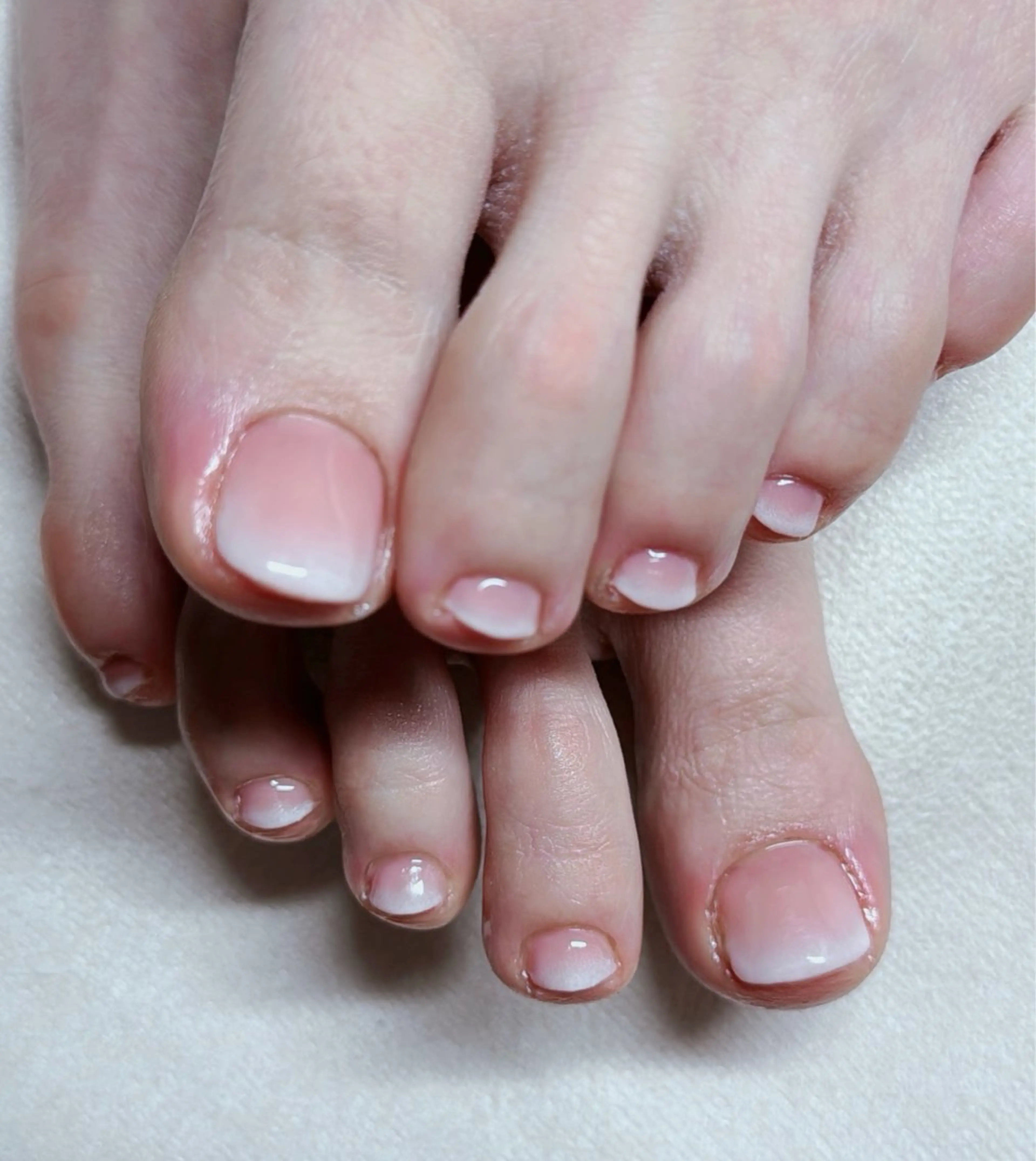 【オフ無し、ケア込み】🦶フット、(カラーベース)➕カラーグラorフレンチの写真