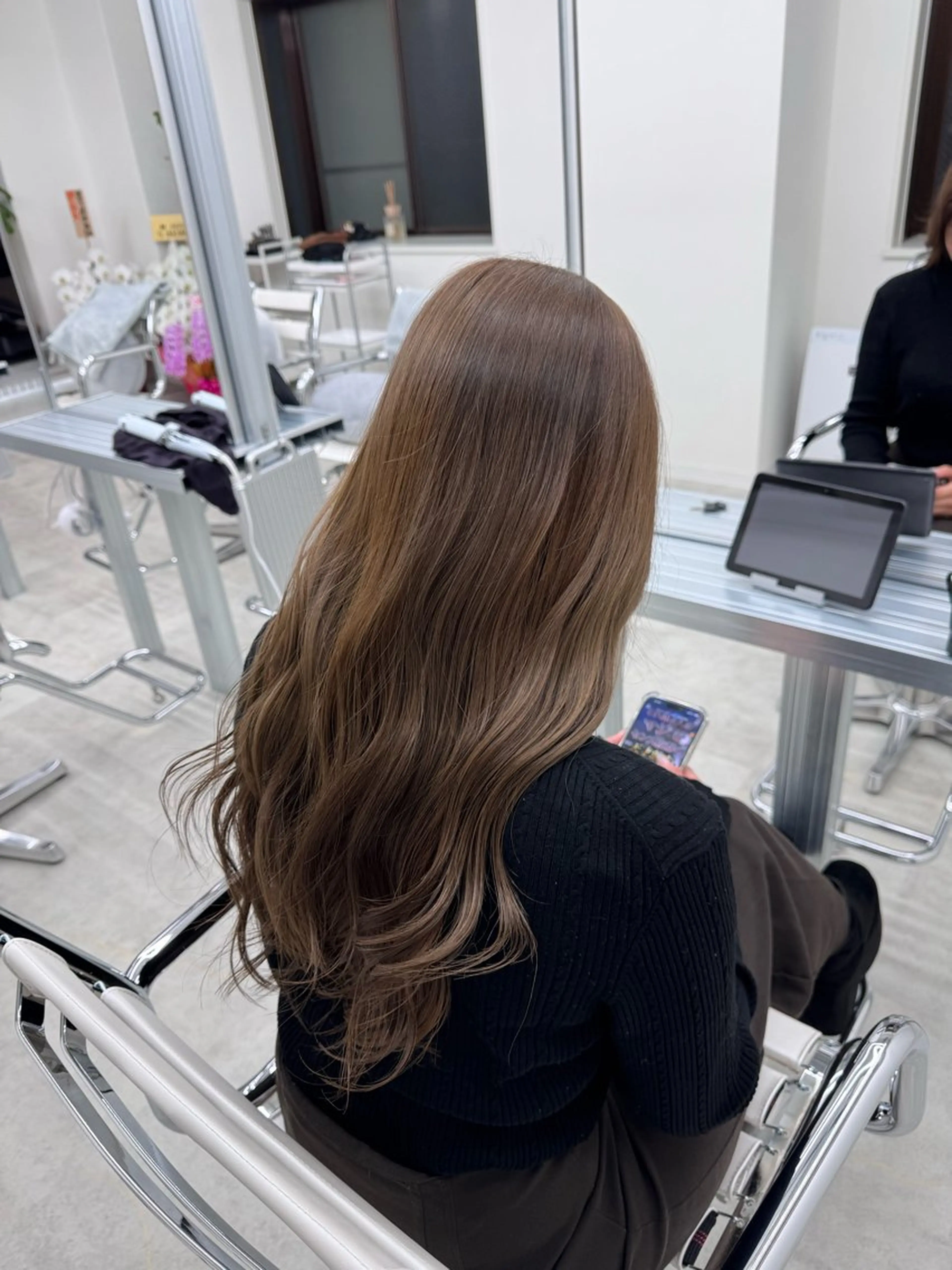 カラー ベージュカラー KOHARU STEENのヘアスタイル