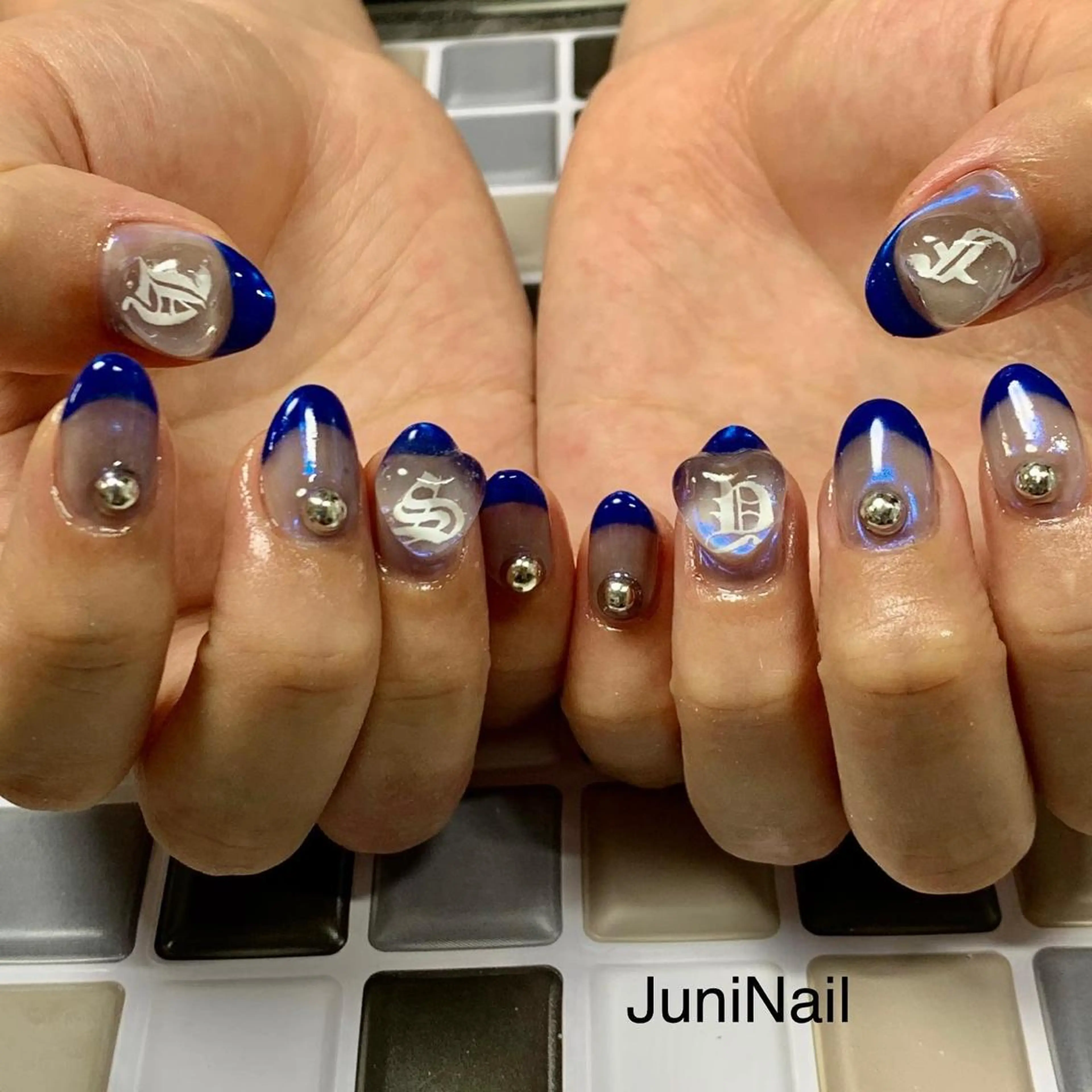 ネイル オーロラネイル クリアネイル 成人式 フラッシュネイル フレンチネイル ハンドネイル JuniNail韓国 ネイリストsuのネイルデザイン