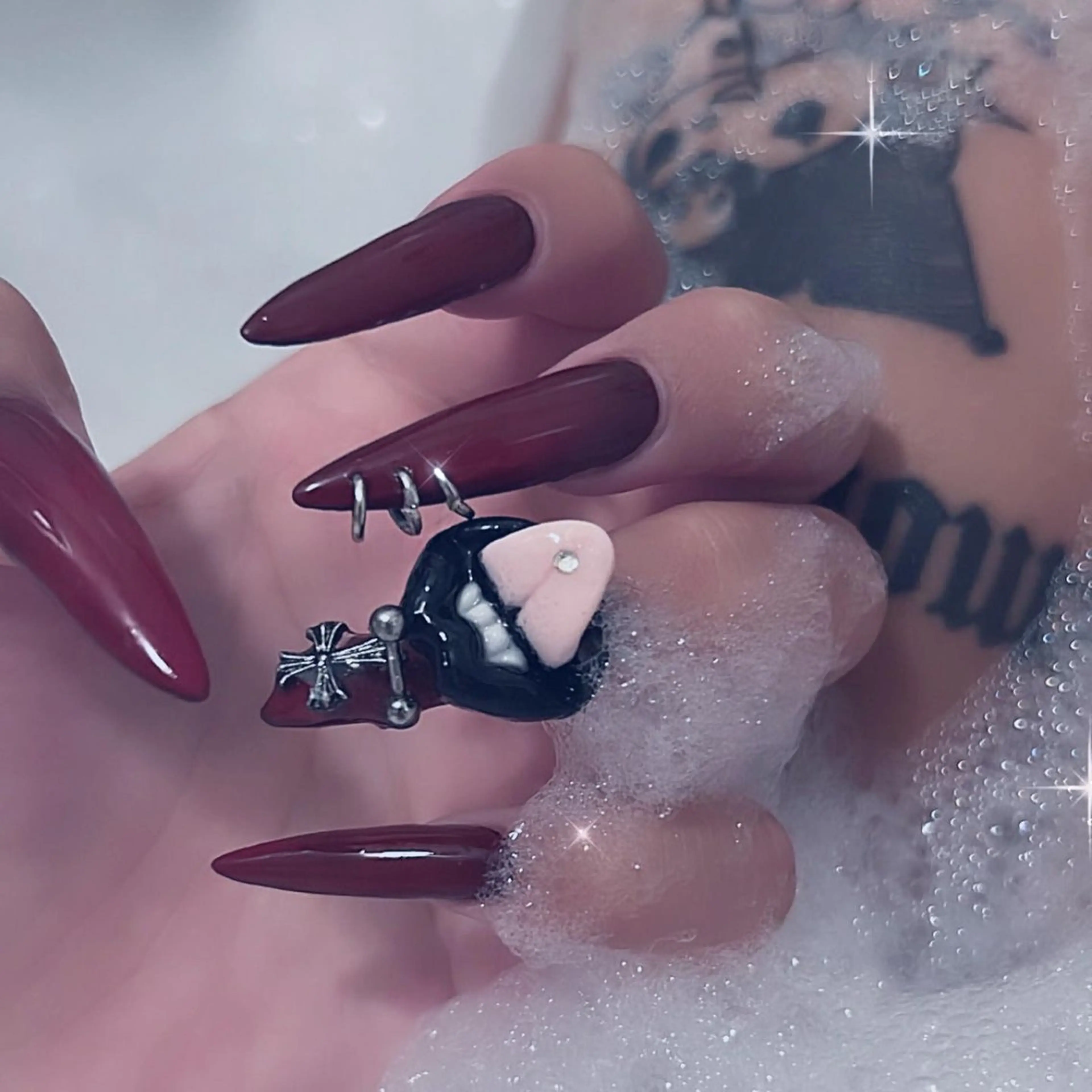 ネイル ハンドネイル ⛓Miyu ⛓のネイルデザイン