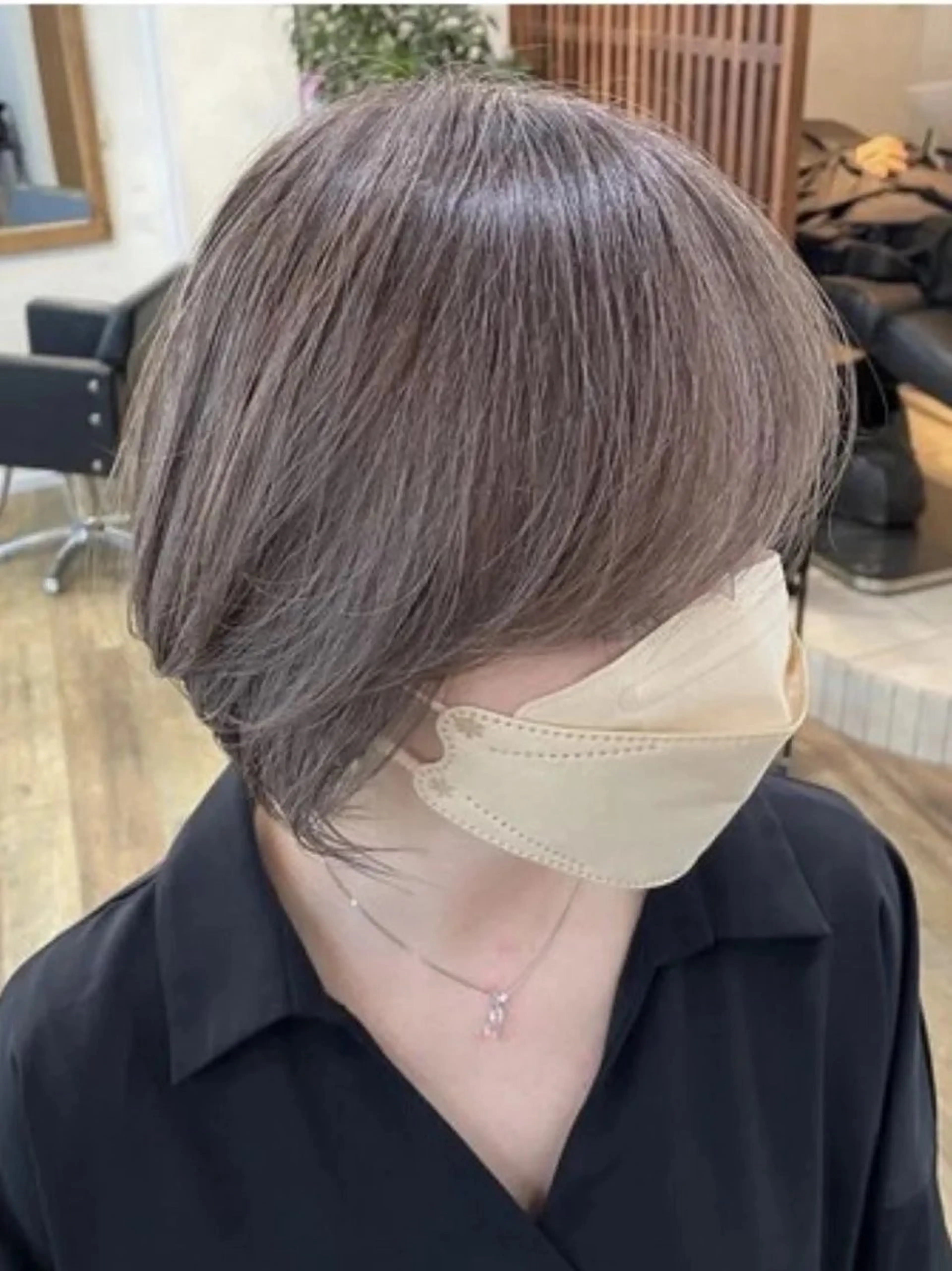 ショート カラー Heart's 白髪ぼかし/脱白髪染め/ショートボブ/髪質改善専門サロン 表参道【ハーツ】所属・白髪ぼかし 進藤恭市のヘアスタイル