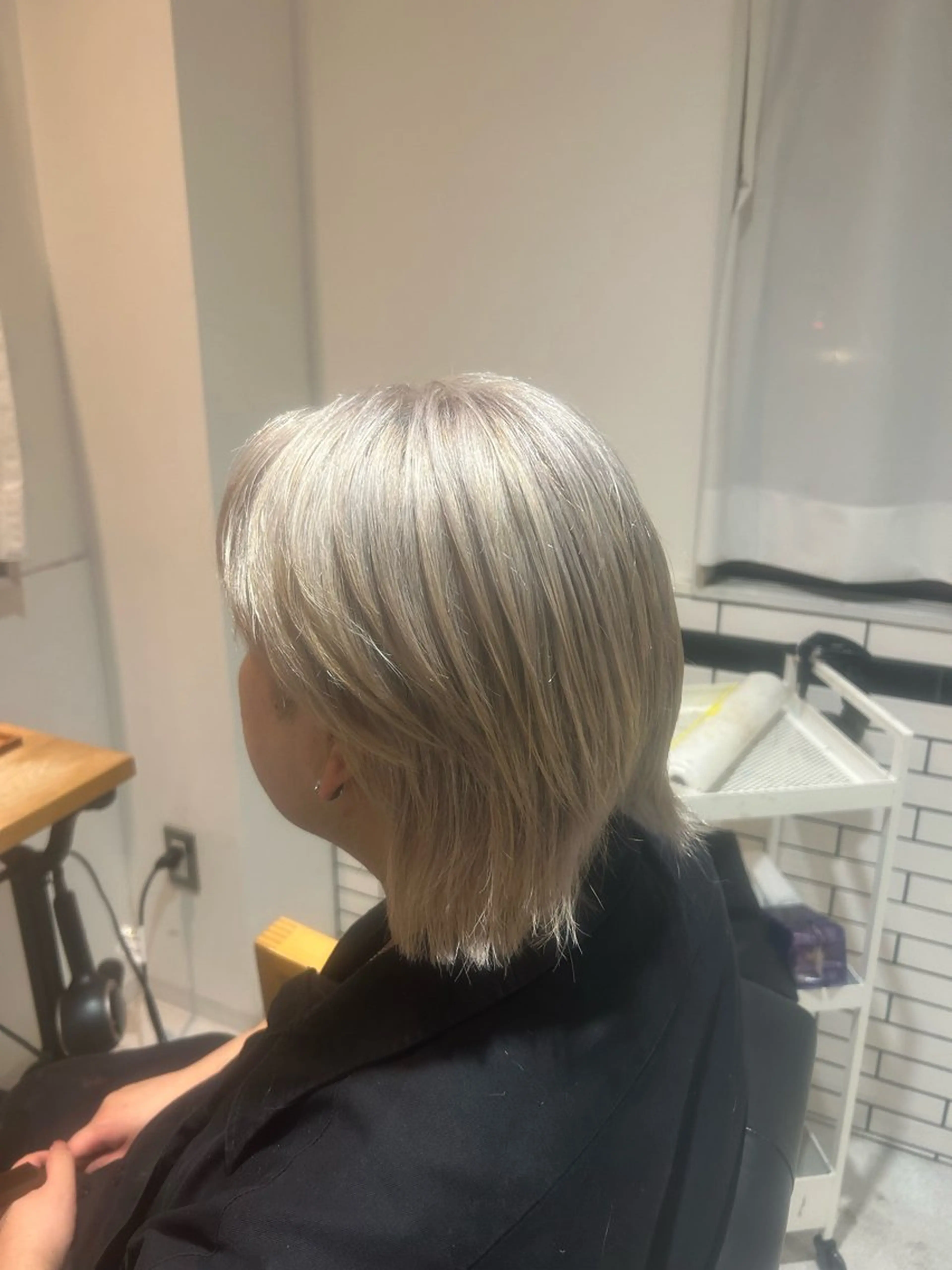 カラー メンズ ブロンド ホワイトブロンド ヘアカラー HAIR SALON fuugaせんげん台店所属・ブリーチ特化 shouのヘアスタイル