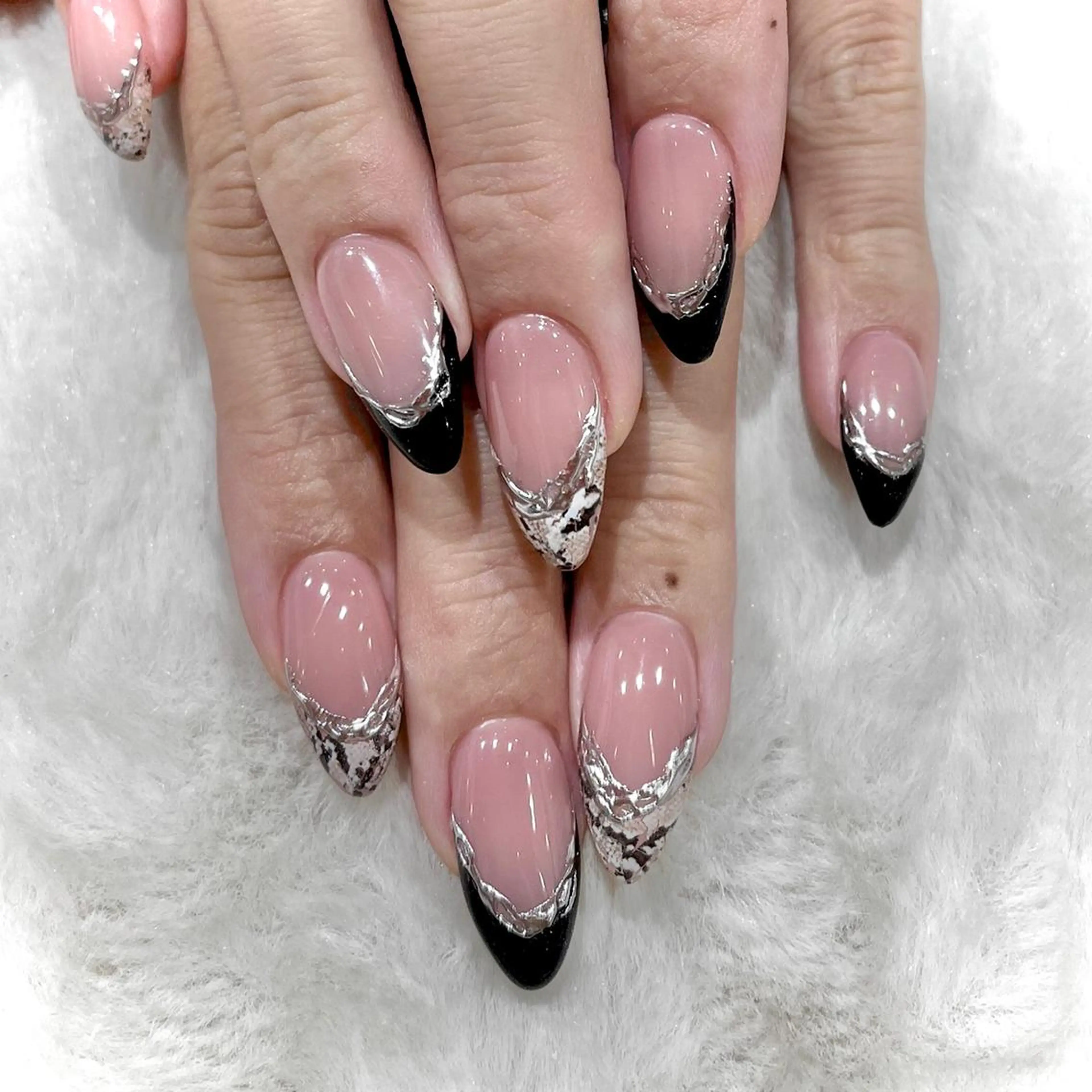 ネイル noir（ﾉｱｰﾙ） 豊田・岡崎￤airiのネイルデザイン