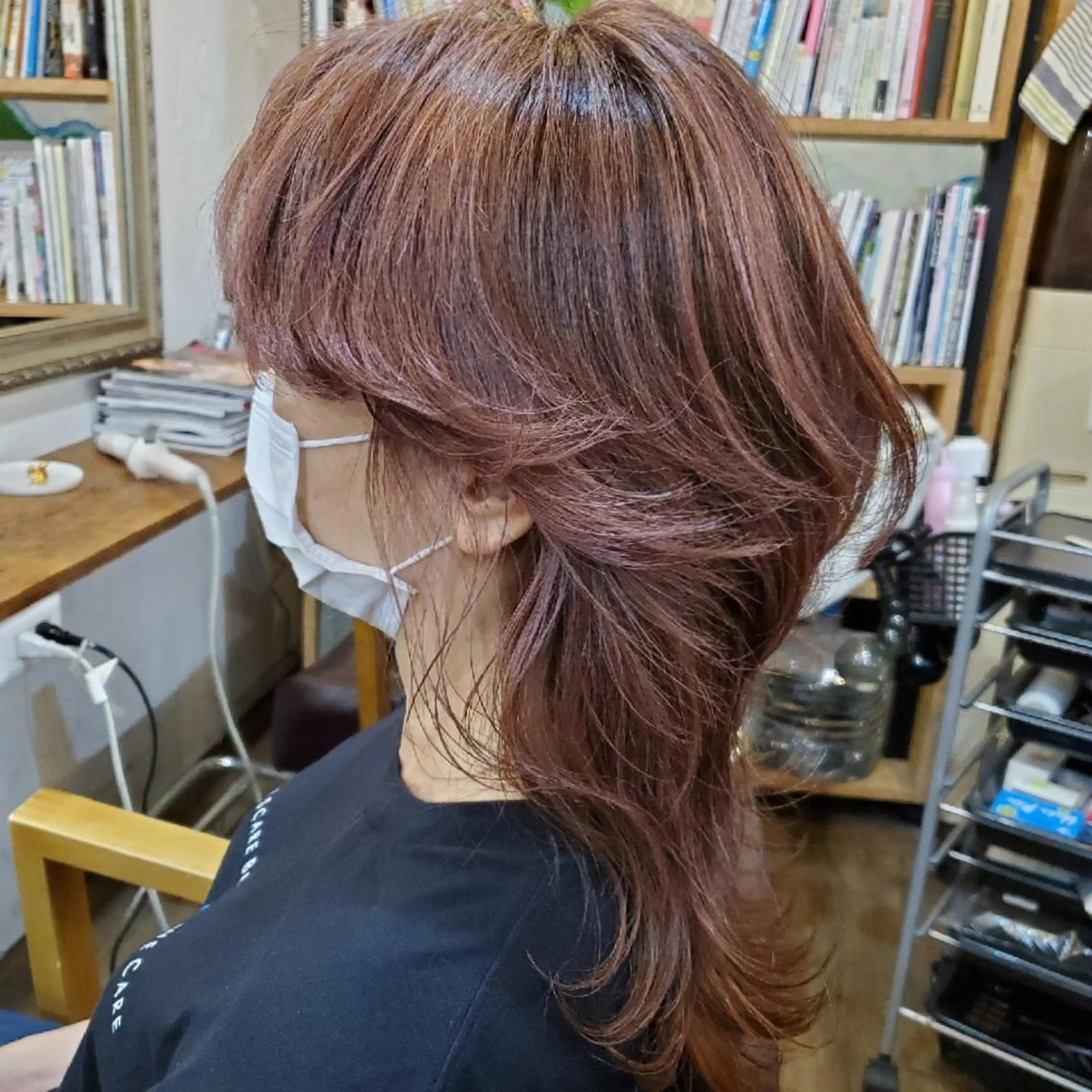 セミロング カラー セミロングパーマ バレイヤージュ ベージュカラー 黒髪 ブルーカラー カット ヘアカラー トリートメント フリーランス所属・韓国ヘア レイヤー くびれヘアMATSUのヘアスタイル