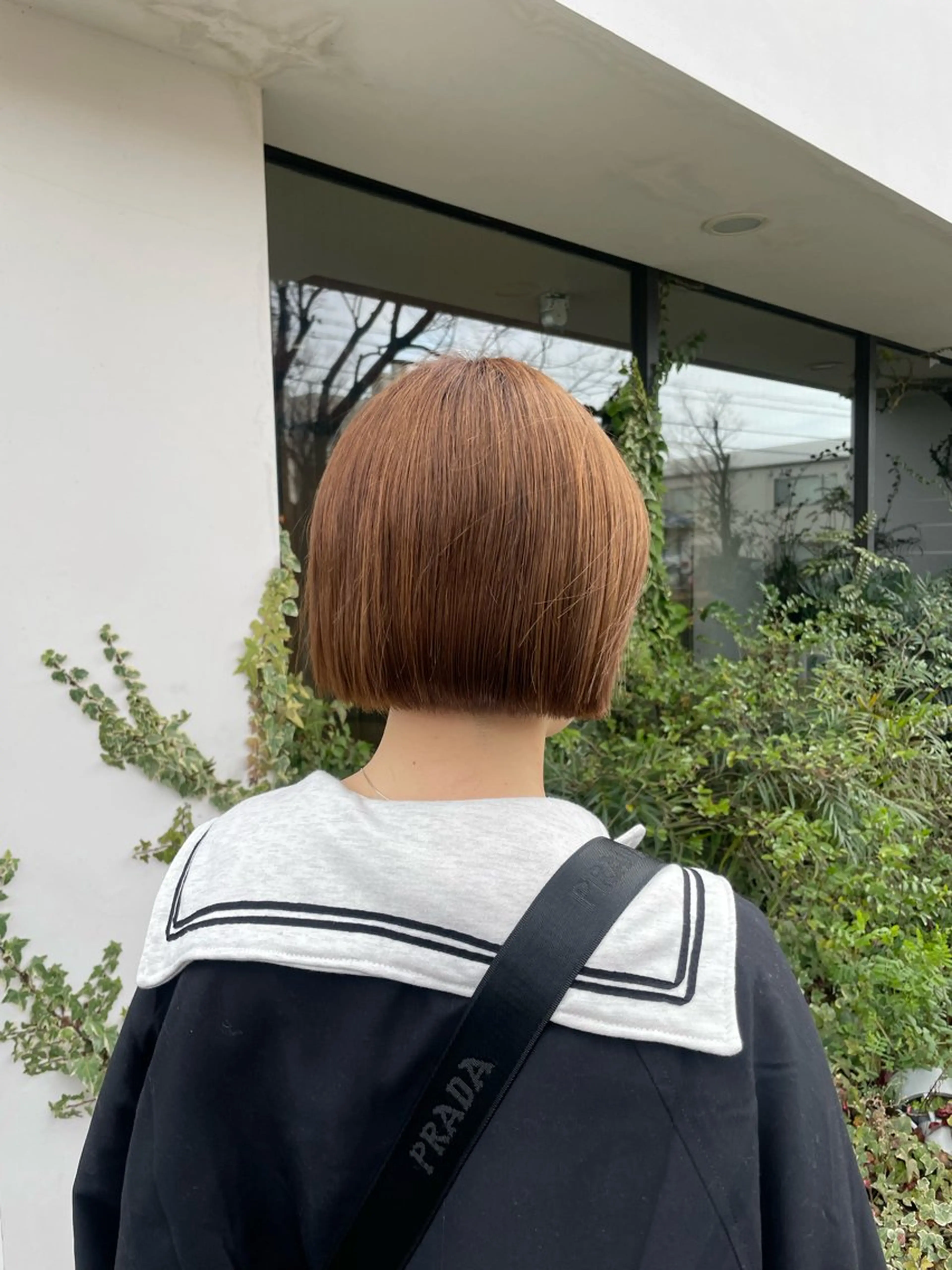 ショート ボブ SHIO / ハイトーンカラーのヘアスタイル