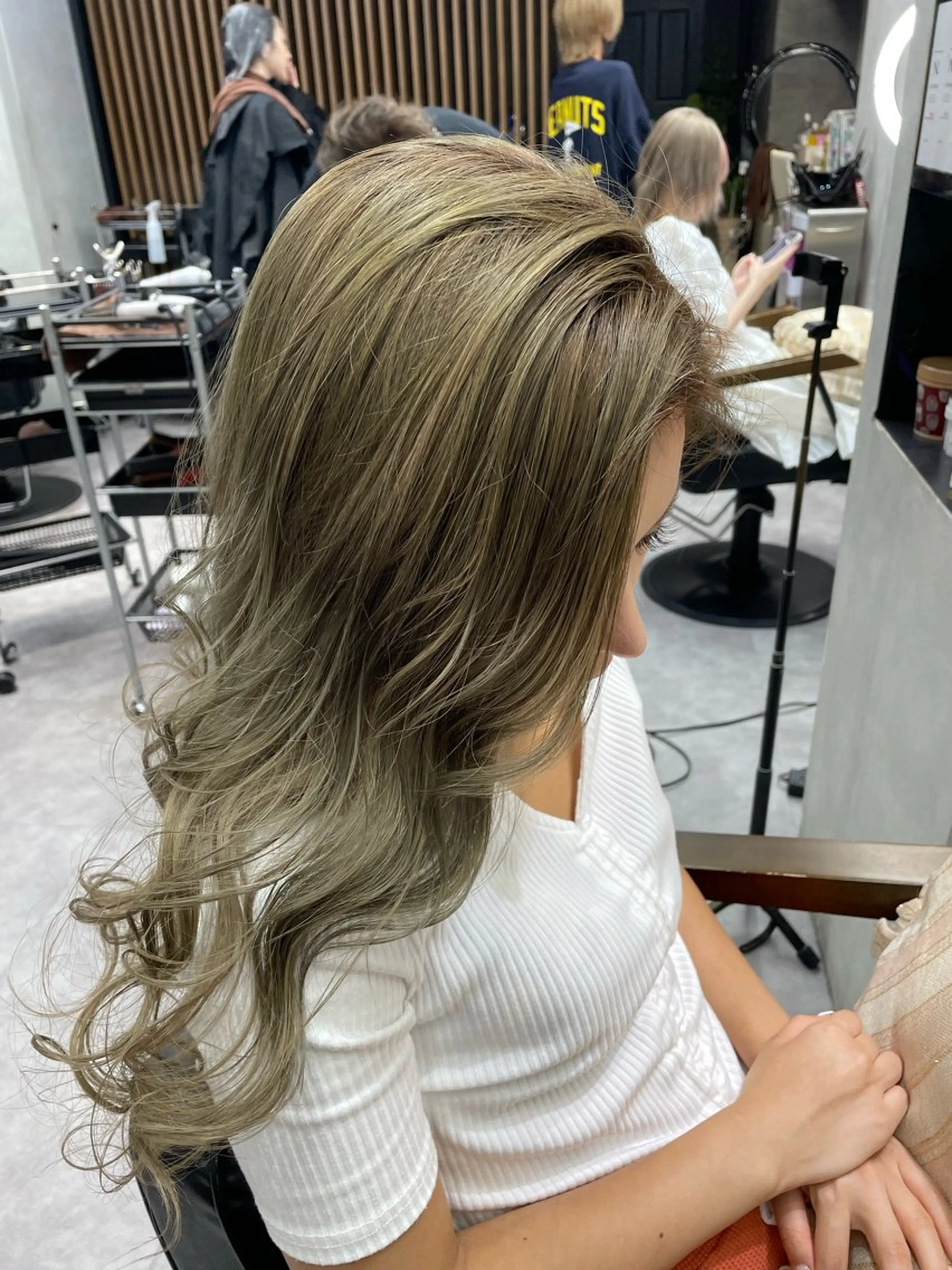 ロング 学生 レイヤーカット トリートメント ヘアカラー トリートメント 👑最高級エクステ 👑新宿/タイセイのヘアスタイル