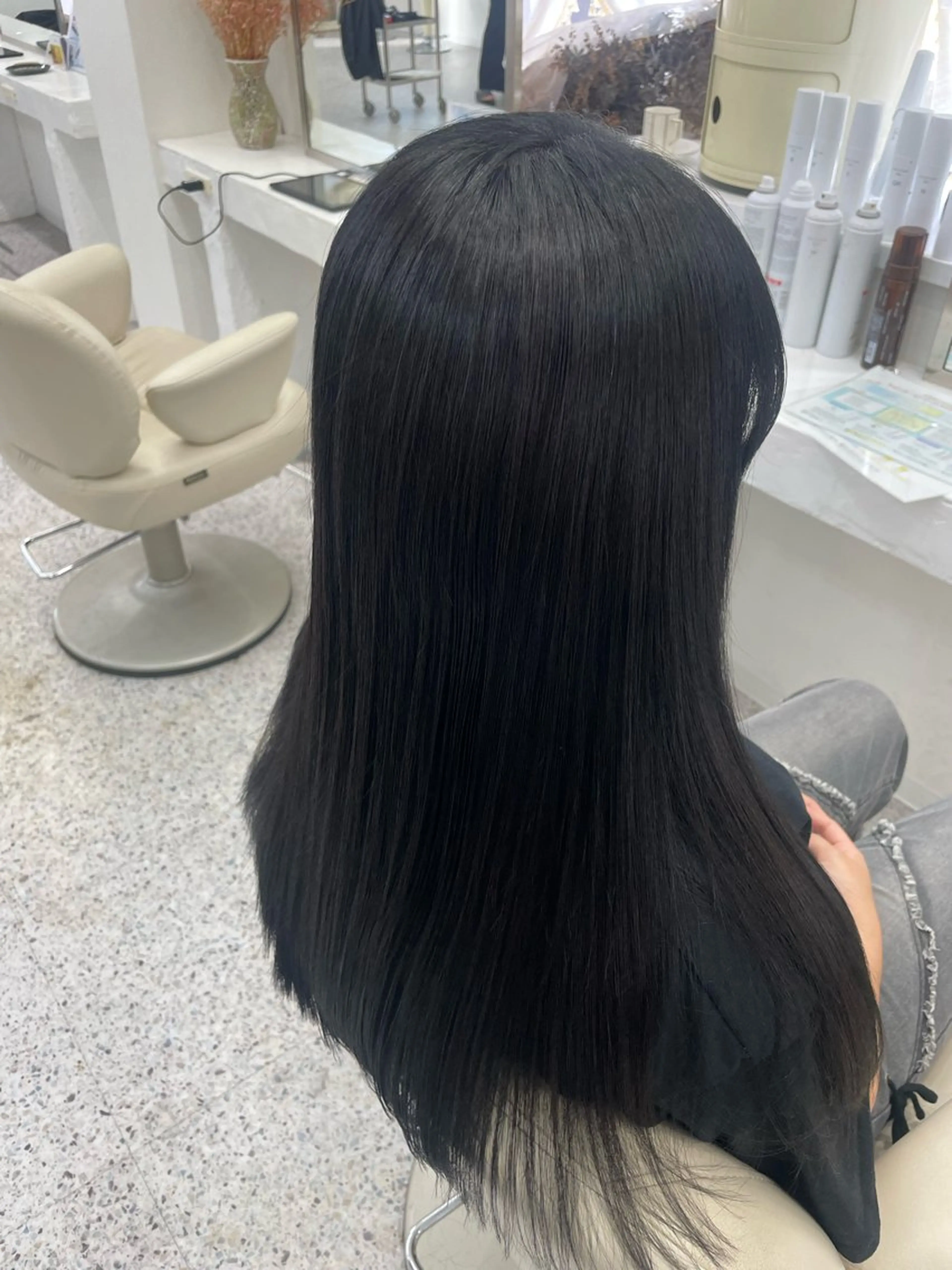 ロング ヘアカラー トリートメント LOMARLIE🫧 CHISEのヘアスタイル