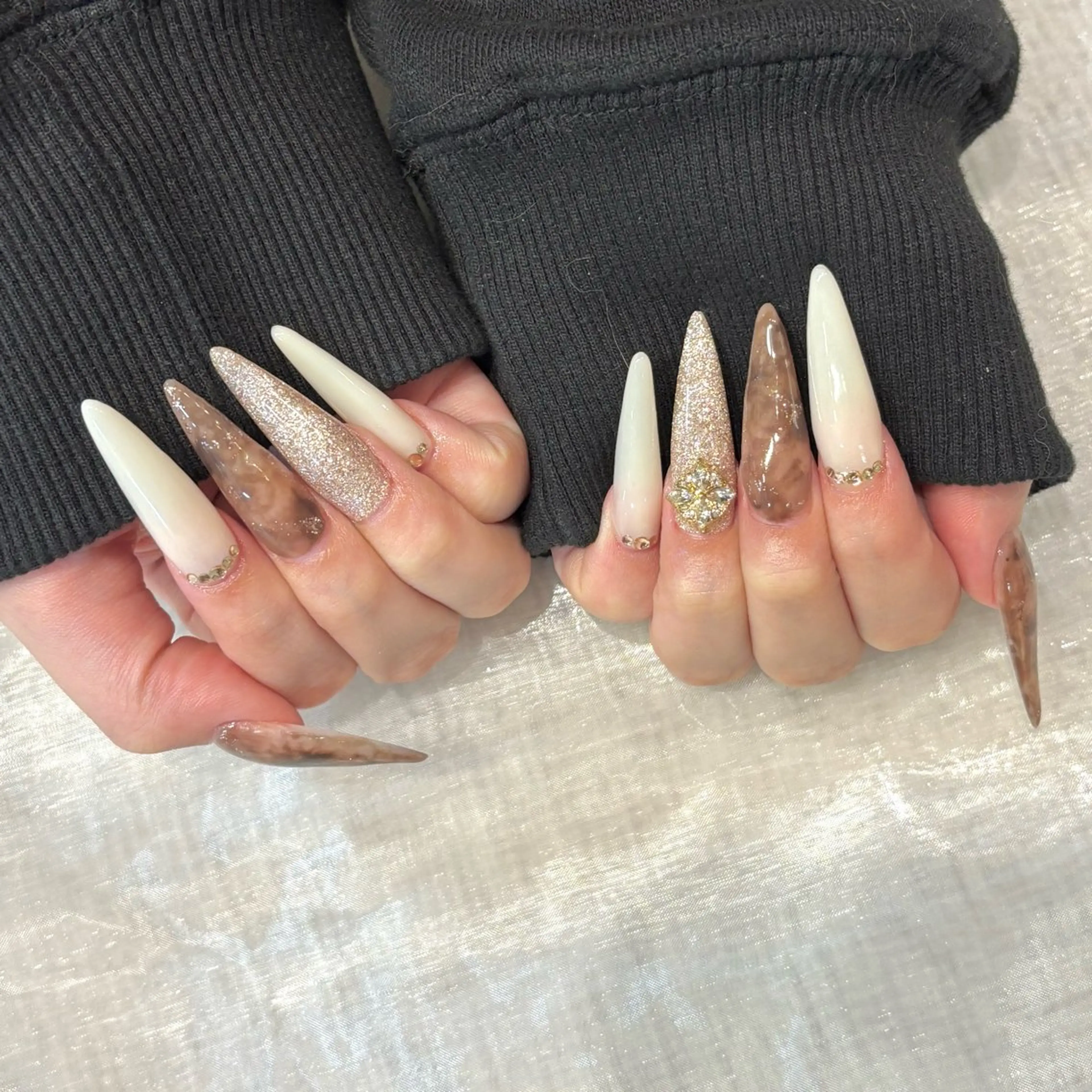 ネイル 長さ出し ロングネイル スカルプネイル ハンドネイル Chipie_ ayanoのネイルデザイン