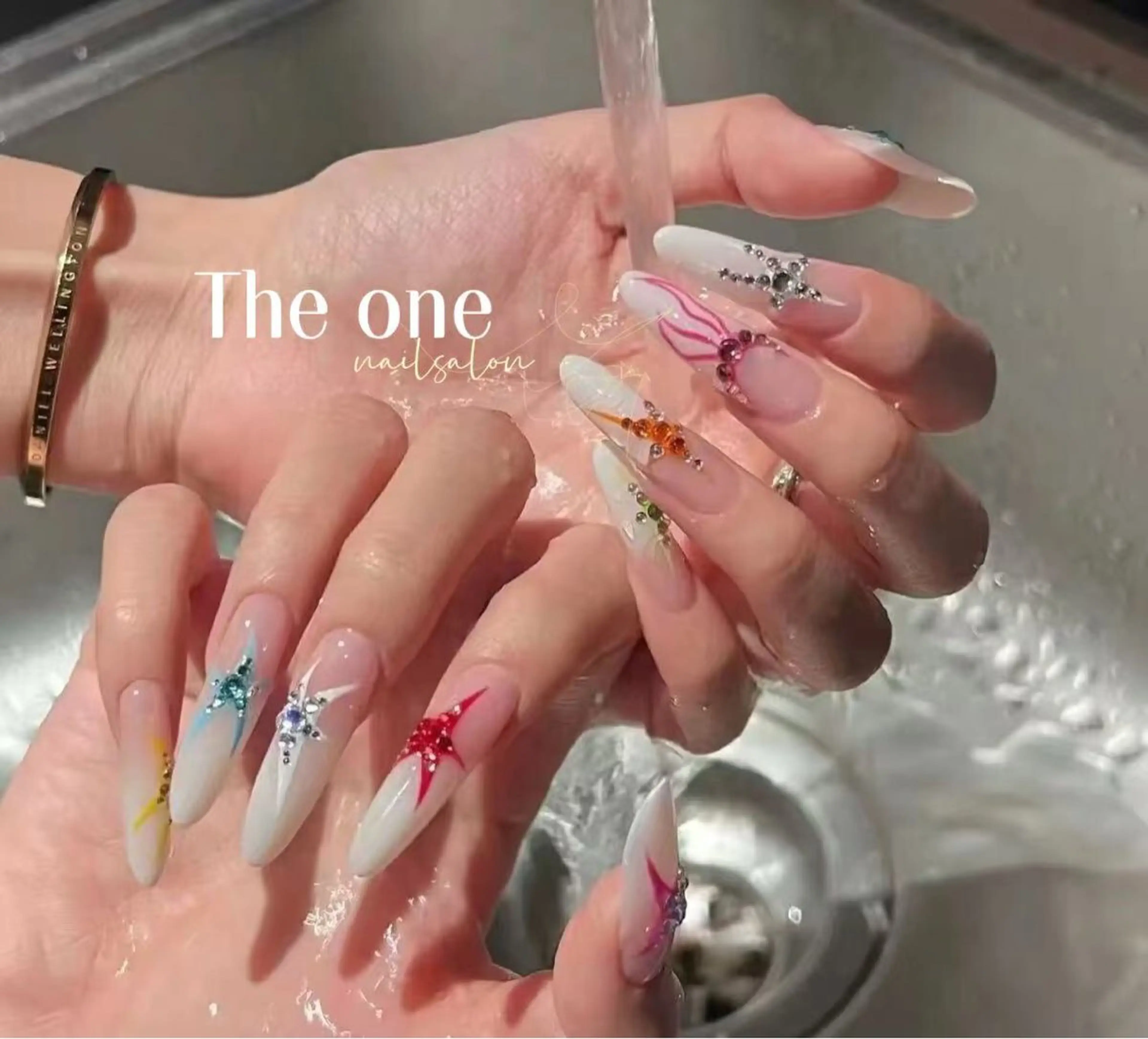ネイル THE ONE 杉山のネイルデザイン