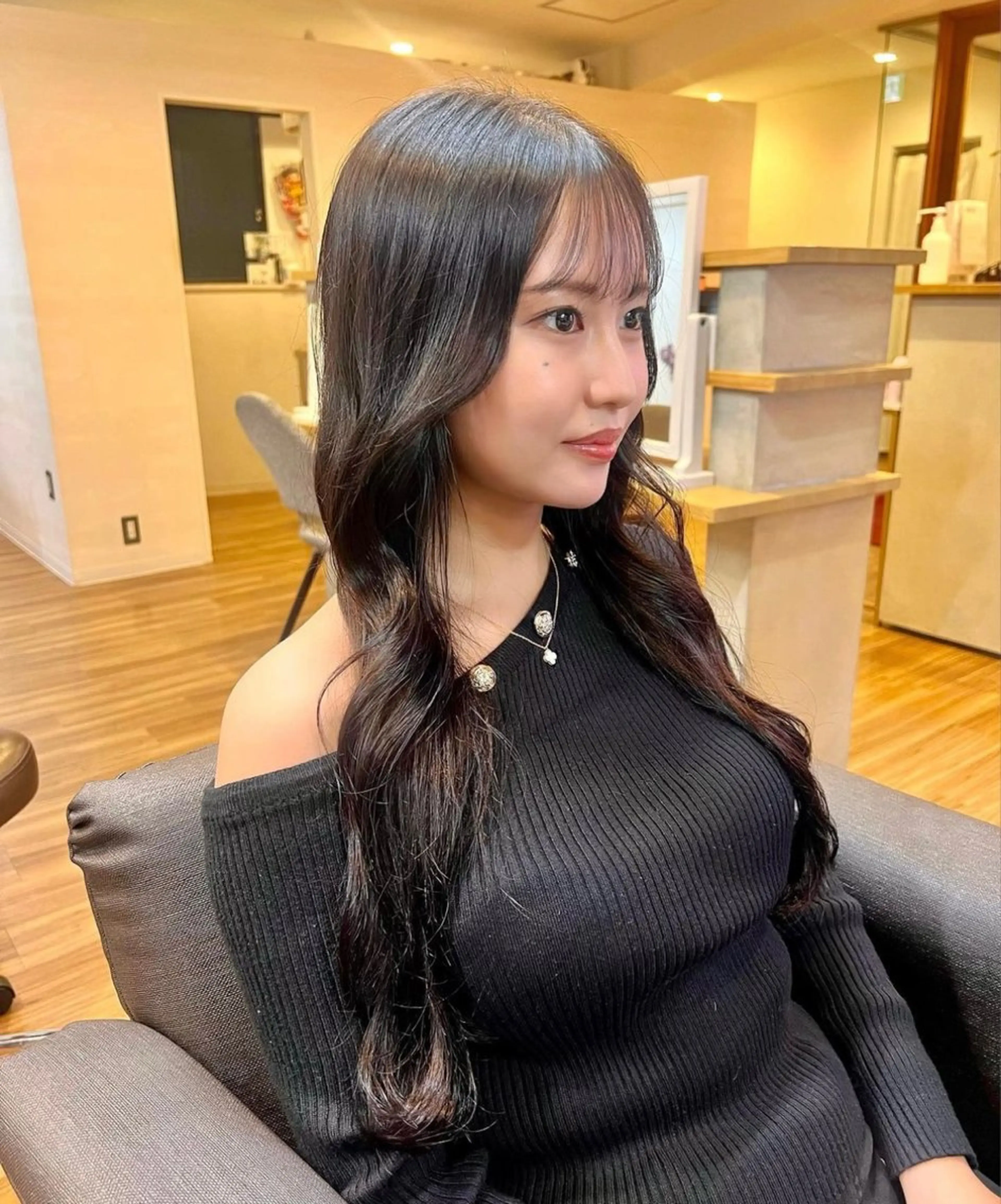 ロング 繁田 朱音のヘアスタイル