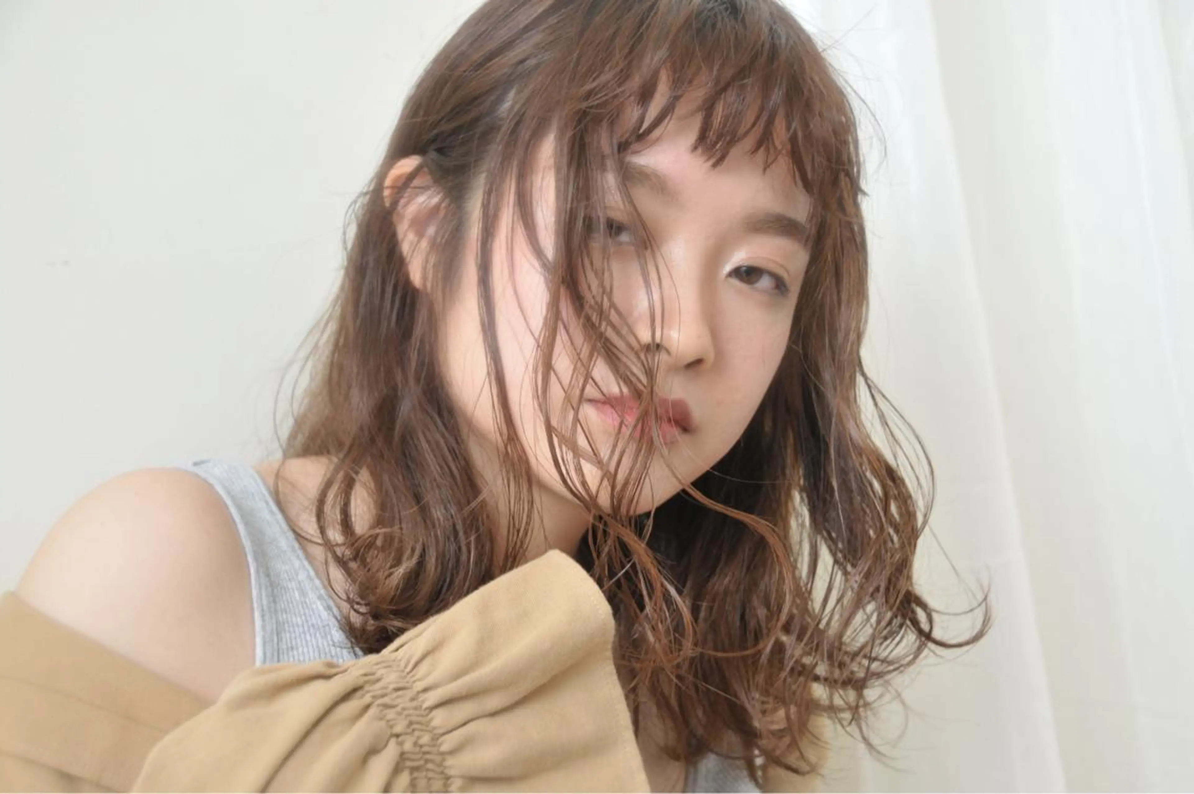 ミディアム カラー グレージュ ヘアカラー トリートメント Neolive caffのヘアスタイル
