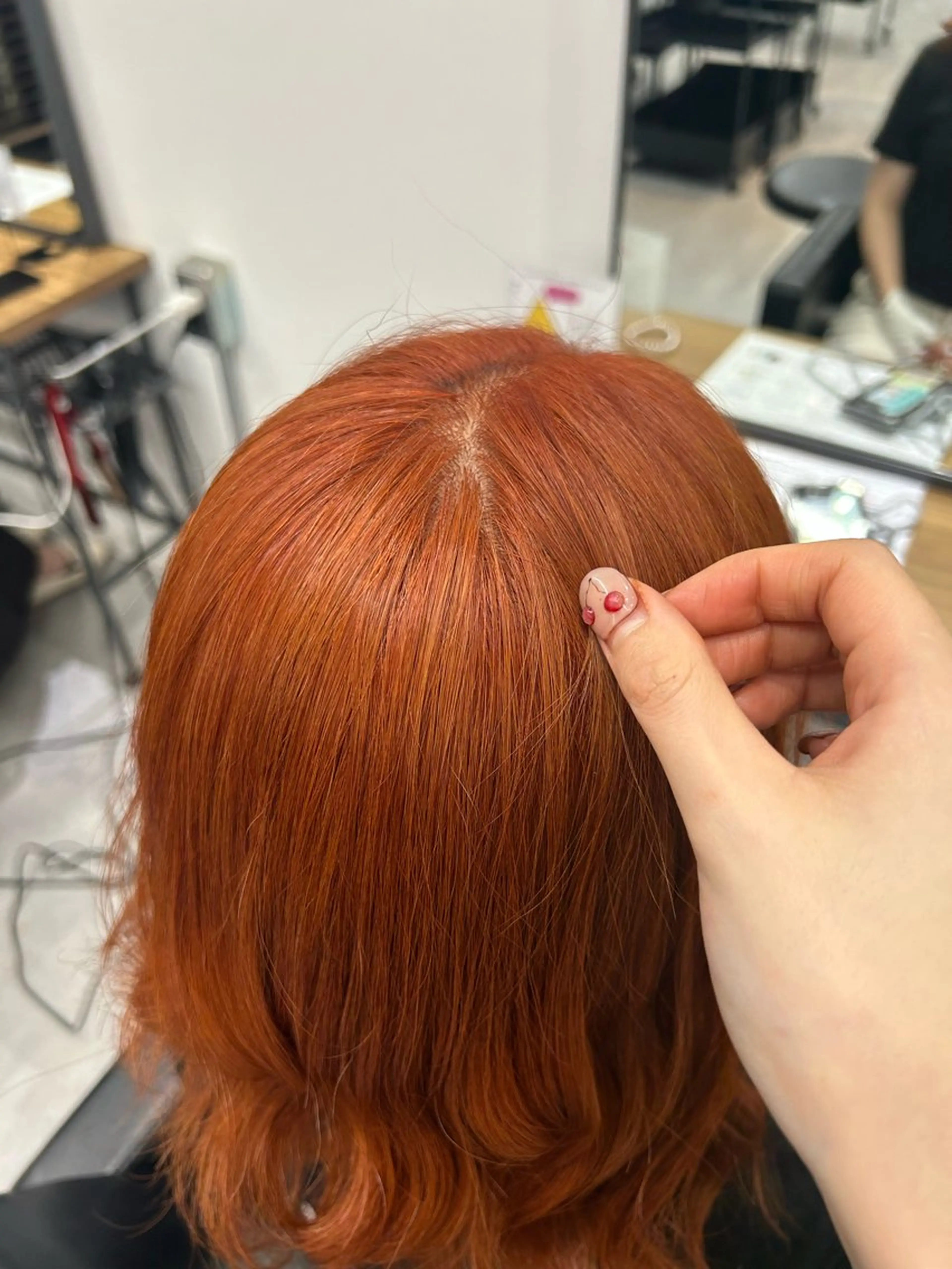 ミディアム カラー ブリーチ ブラウンカラー オレンジ オレンジブラウン ENA💗NEXT /ハイトーンエクステのヘアスタイル