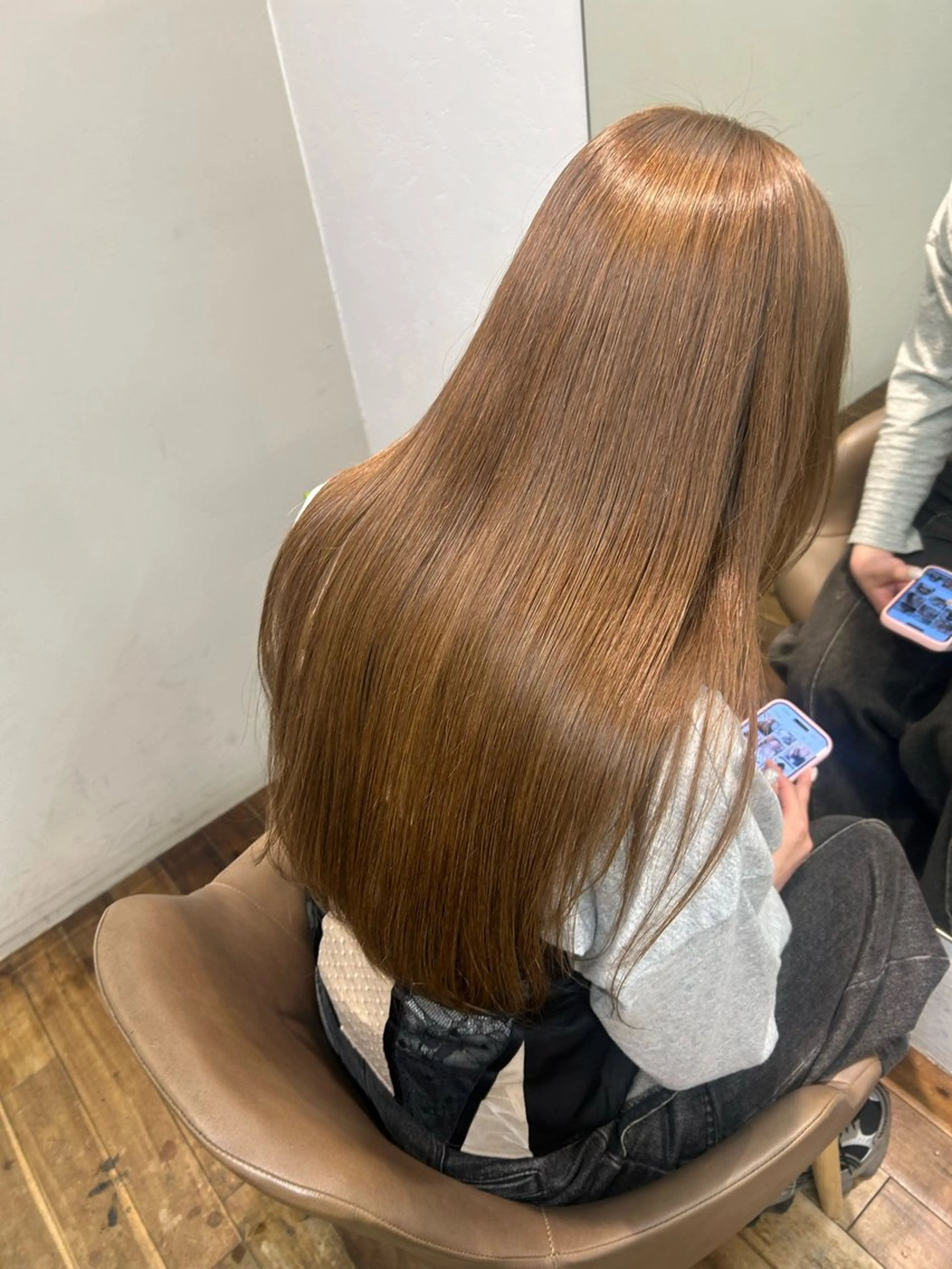 ロング カラー ブリーチ 透明感カラー ブリーチなしカラー ヘアカラー 谷岡 聖花のヘアスタイル