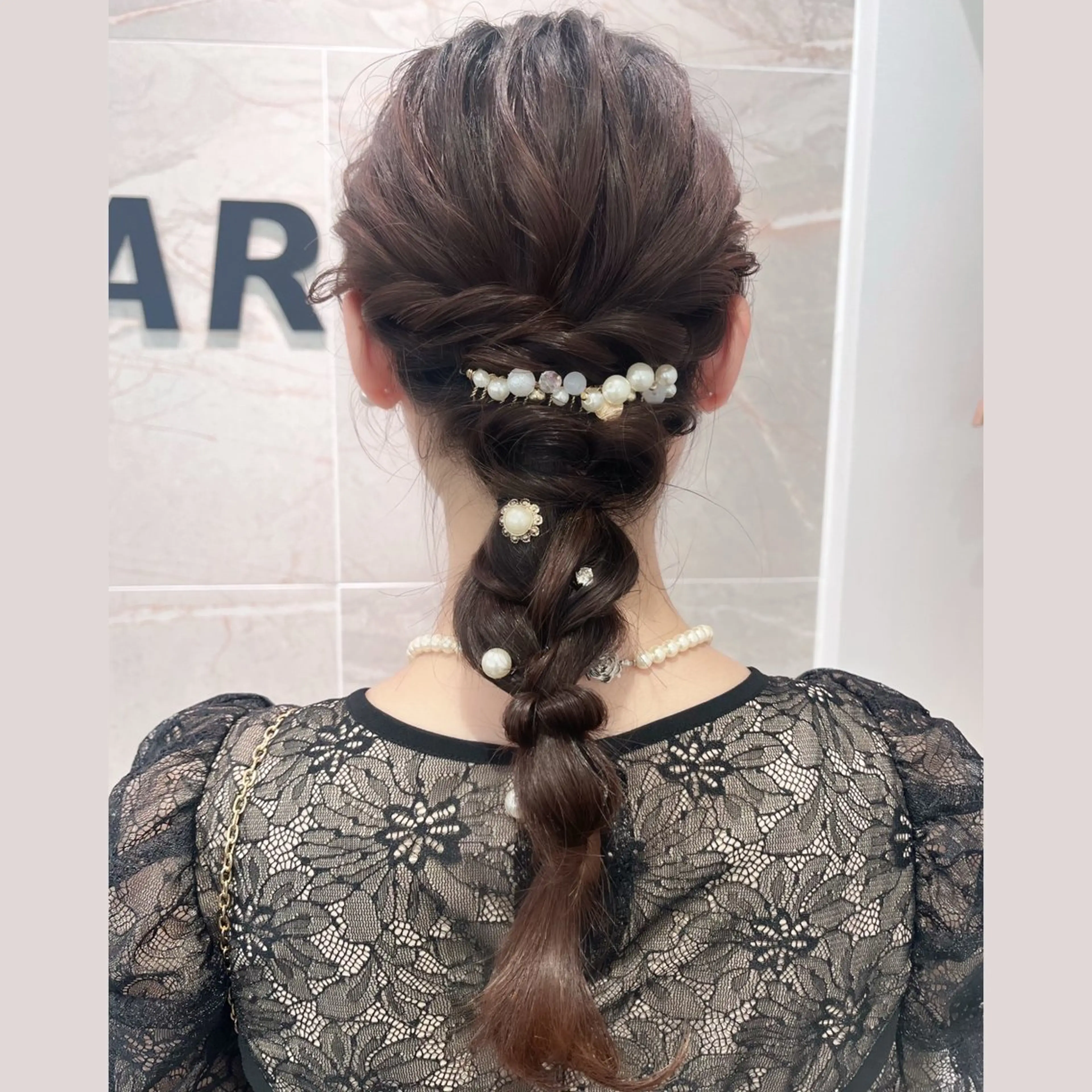 ヘアアレンジ ヘアセット 似合わせ眉‎🎠🤍 𝑲𝒂𝒓𝒆𝒏の眉毛・アイブロウイメージ