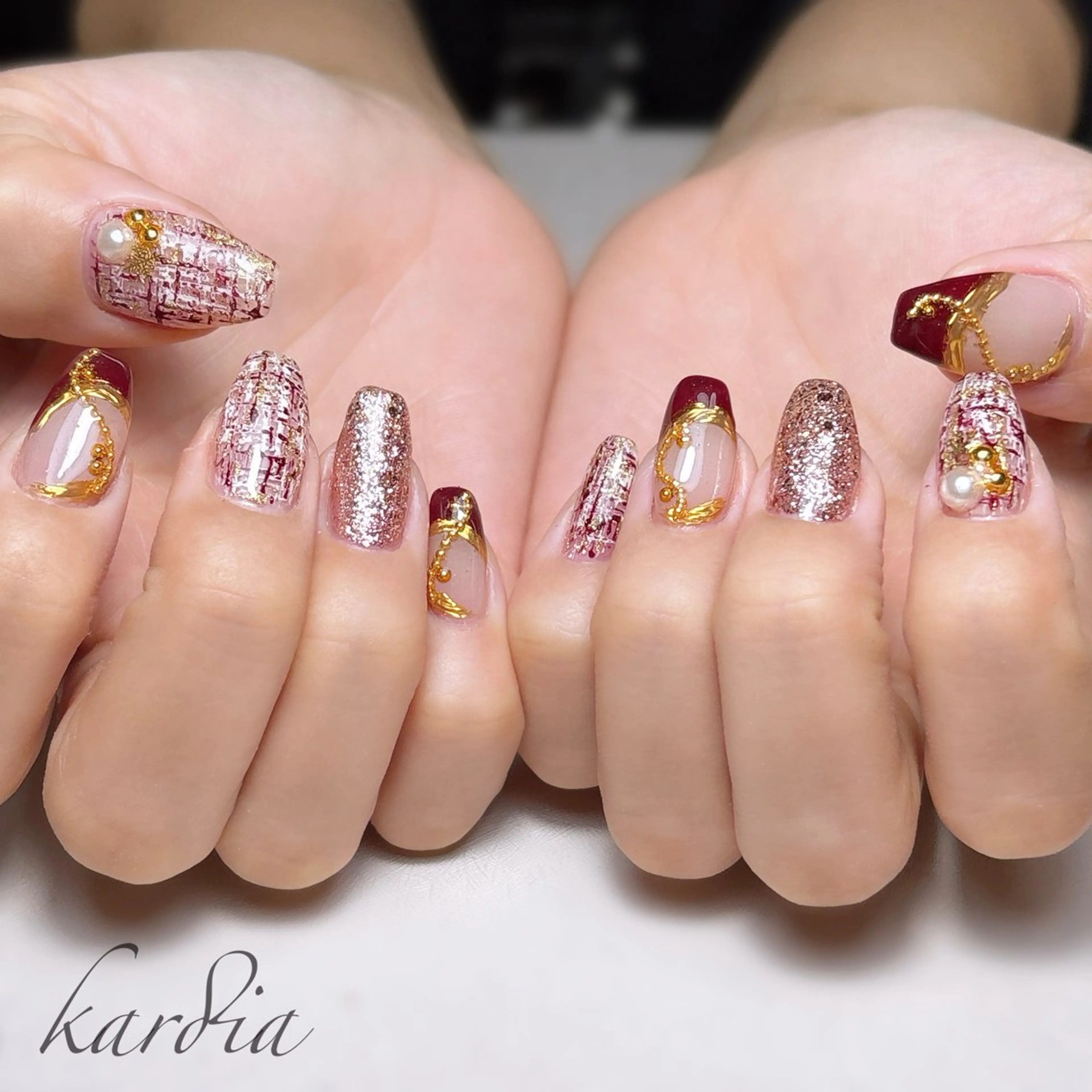 ネイル ハンドネイル καρδιά -ｶﾙﾃﾞｨｱ-のネイルデザイン
