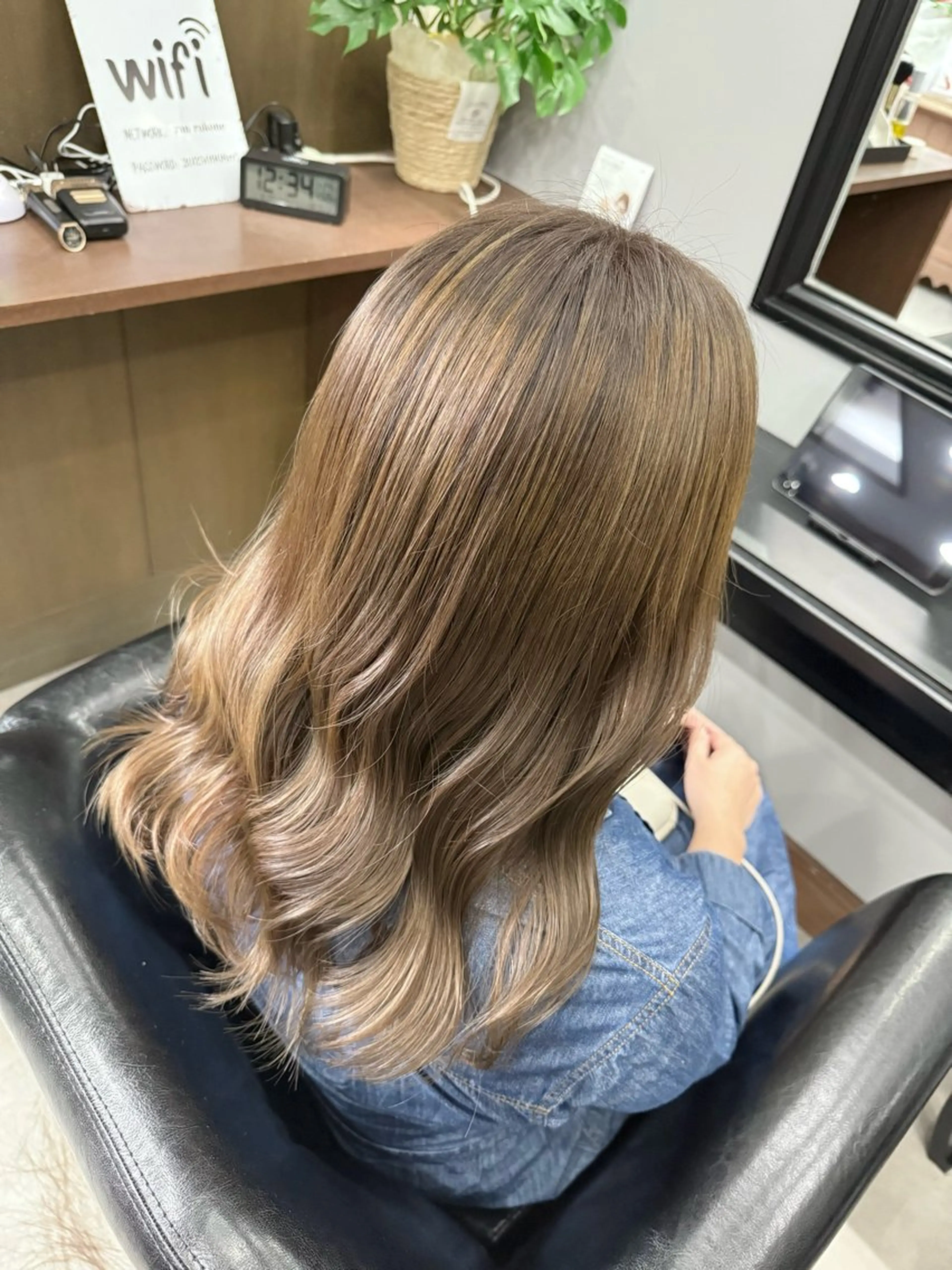 ロング アッシュ ran・rukone所属・藤中 隆悟のヘアスタイル