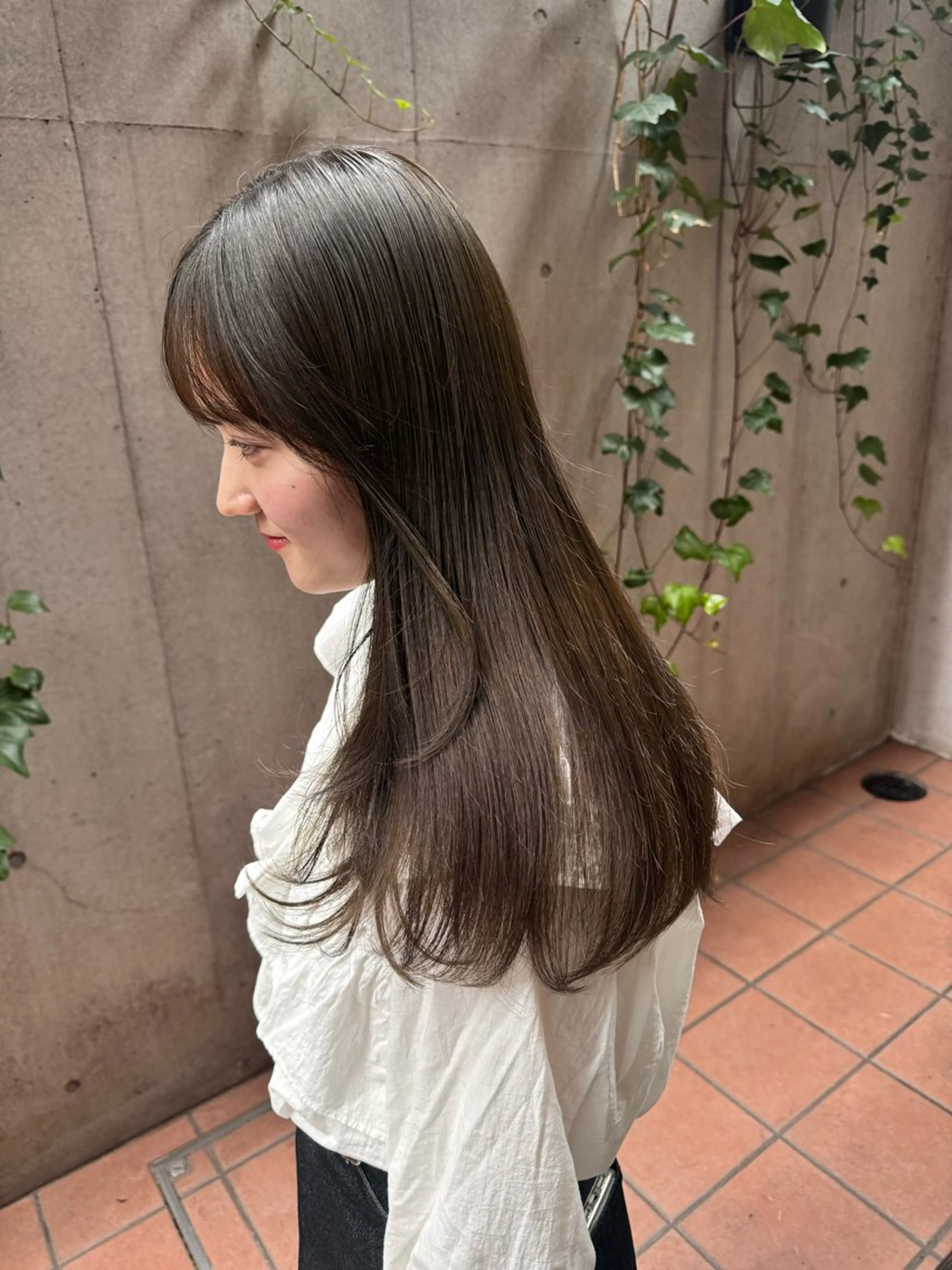 ミディアム カラー カット 大橋 芽衣のヘアスタイル