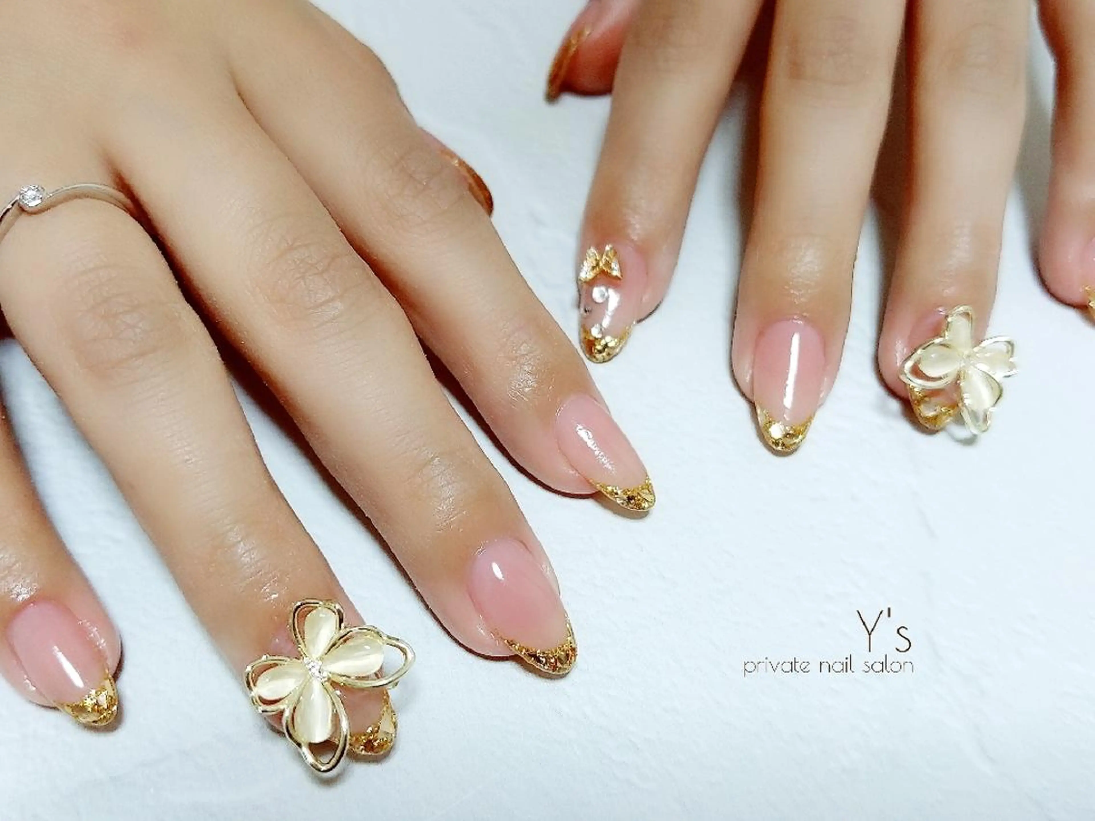 ネイル ハンドネイル YUMI NAGAI  のネイルデザイン