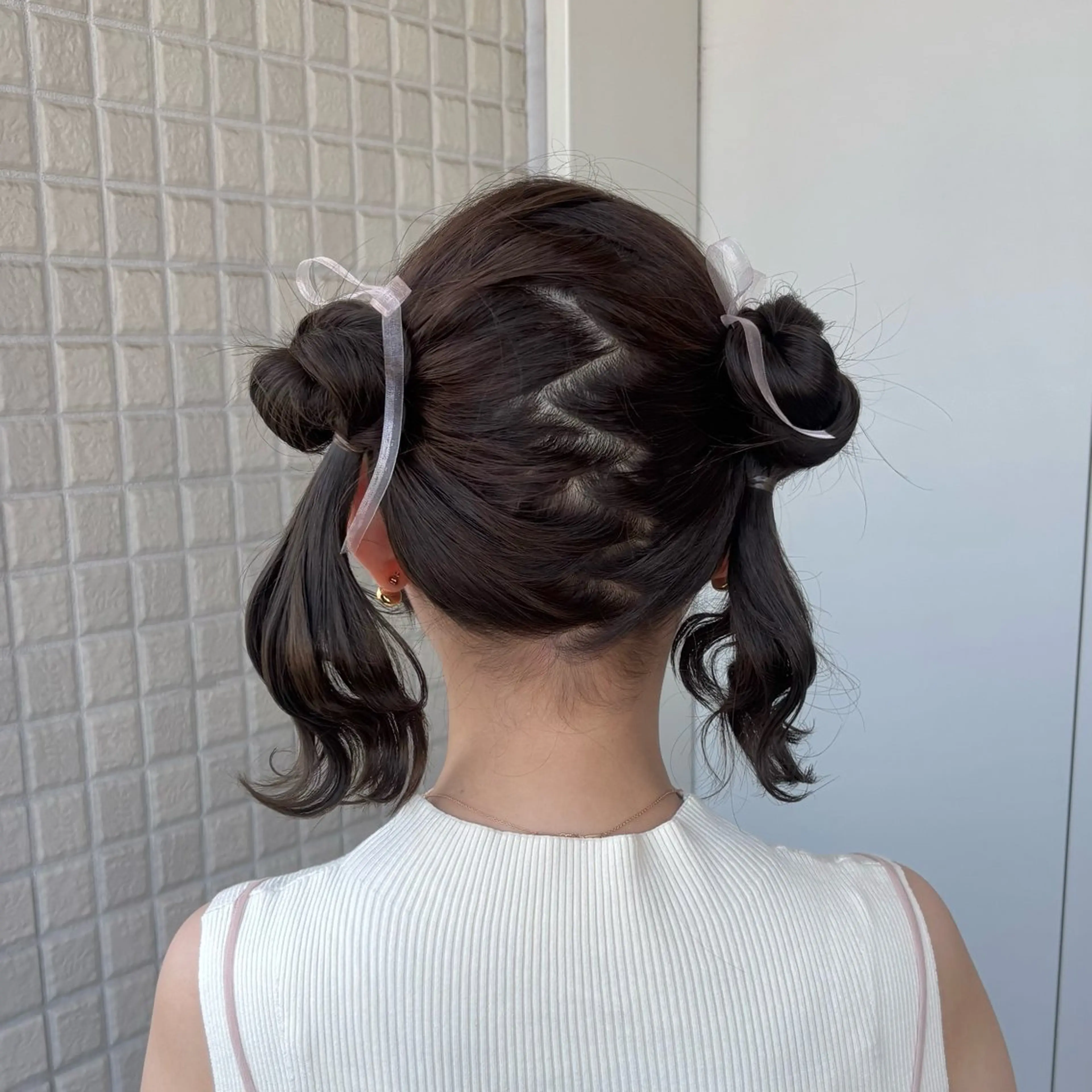 ヘアアレンジ ヘアセット 透明感 カラー 艶髪 縮毛矯正🫒airiのヘアスタイル