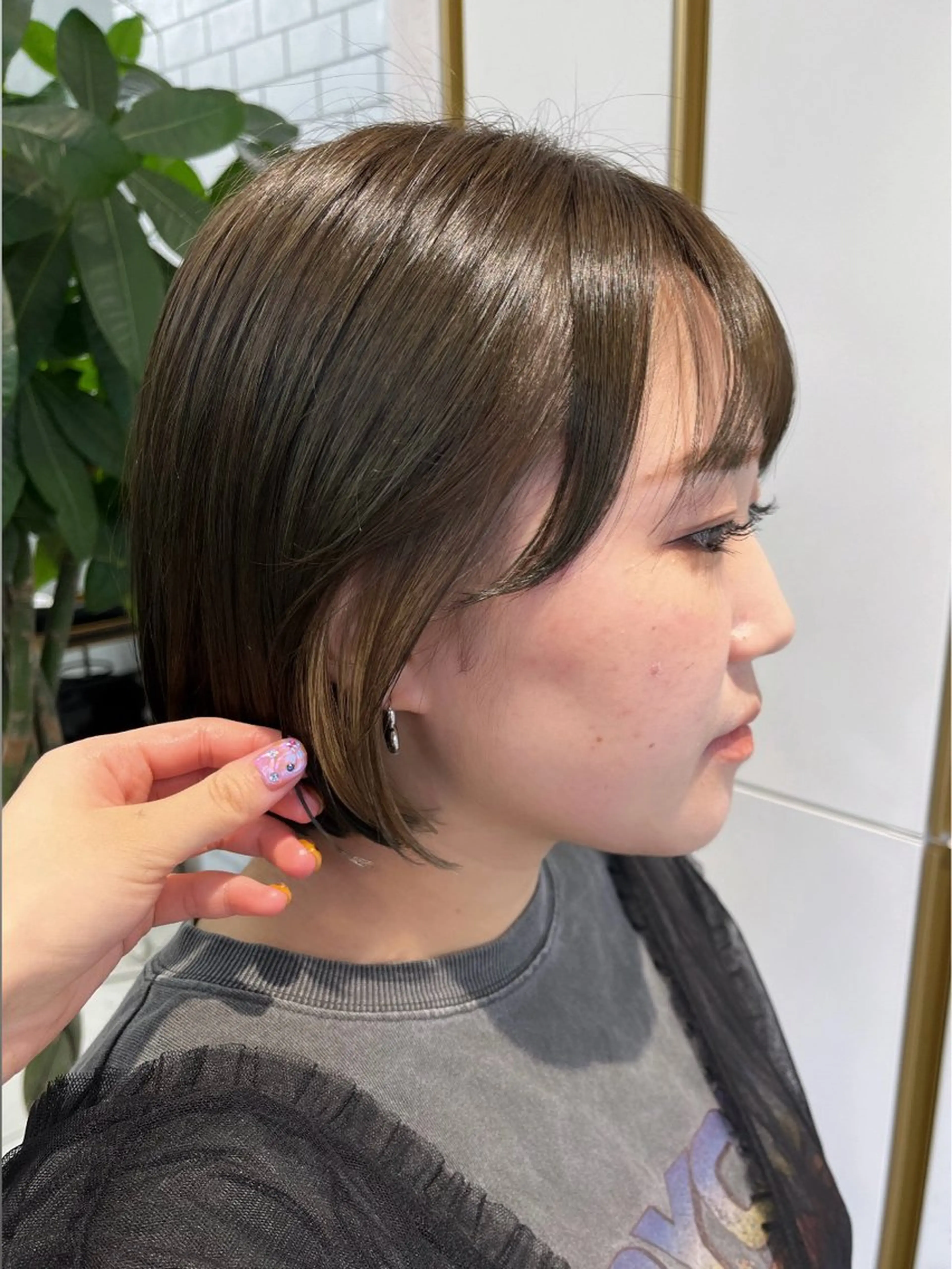 ショート カラー イヤリングカラー カット ヘアカラー トリートメント ミユウ🌼ブリーチ / ダブルカラーのヘアスタイル