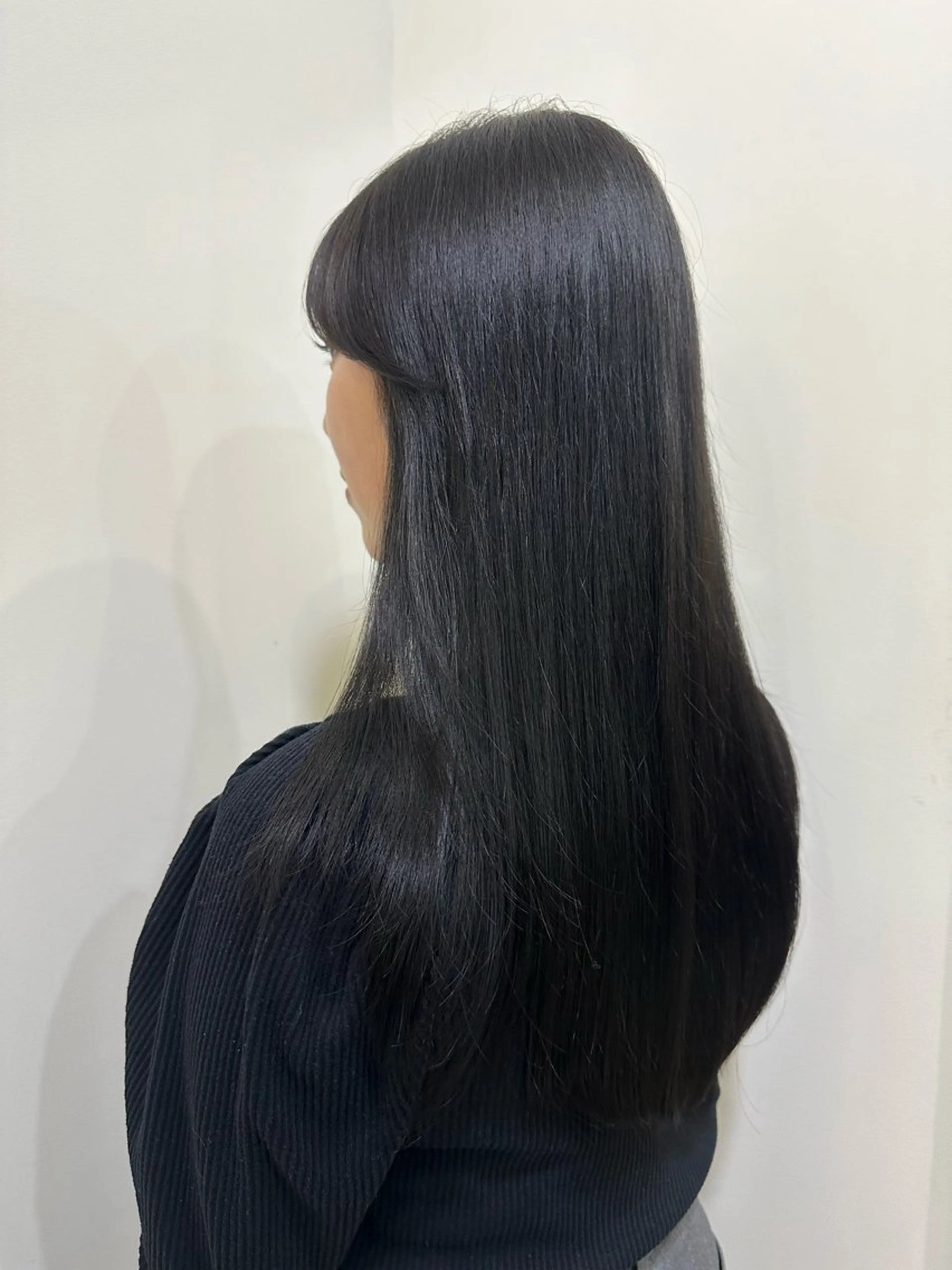 ロング カラー 黒髪 透明感カラー トリートメント kith. モアナのヘアスタイル