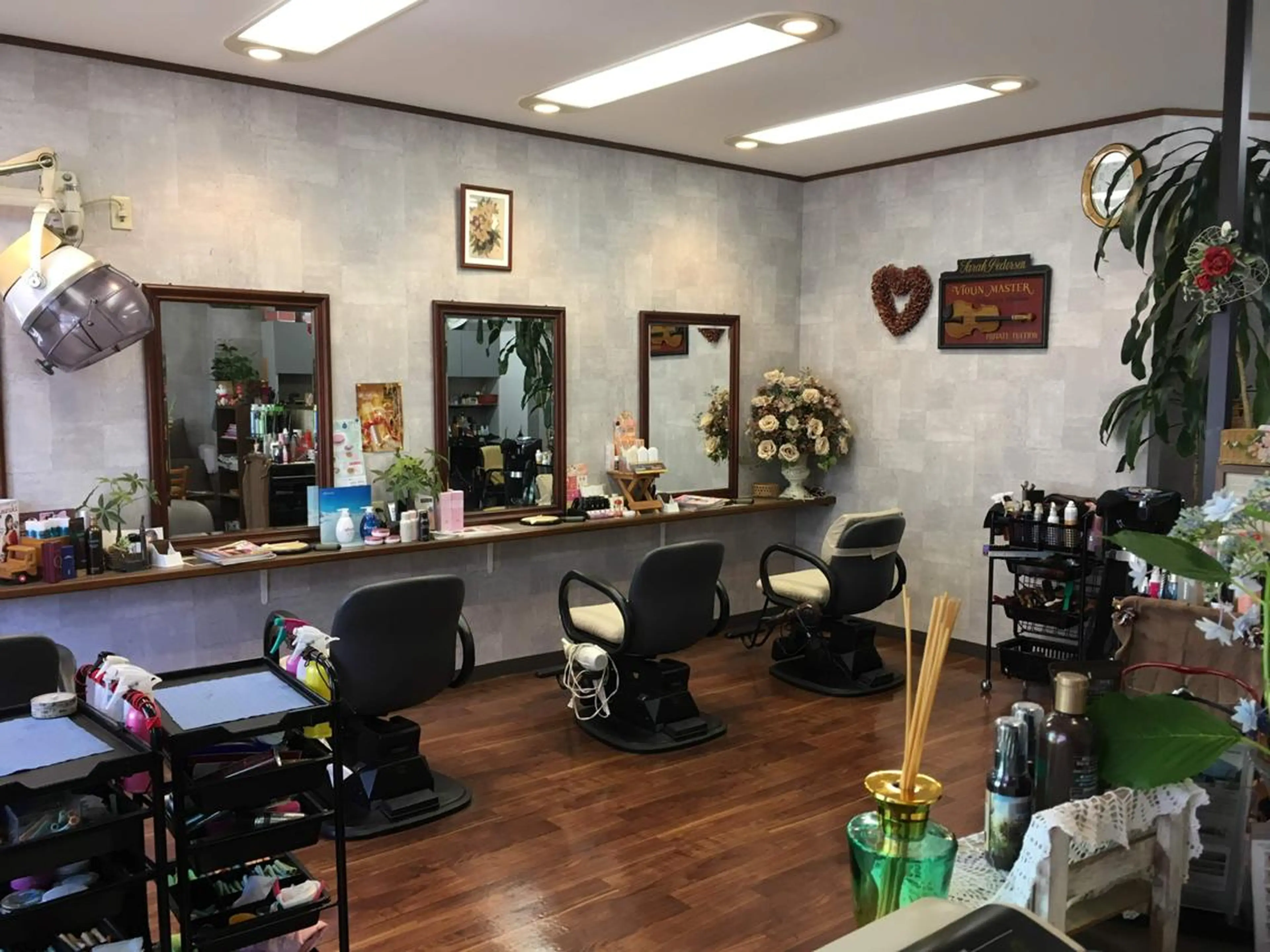 西田 力奈子のヘアスタイル