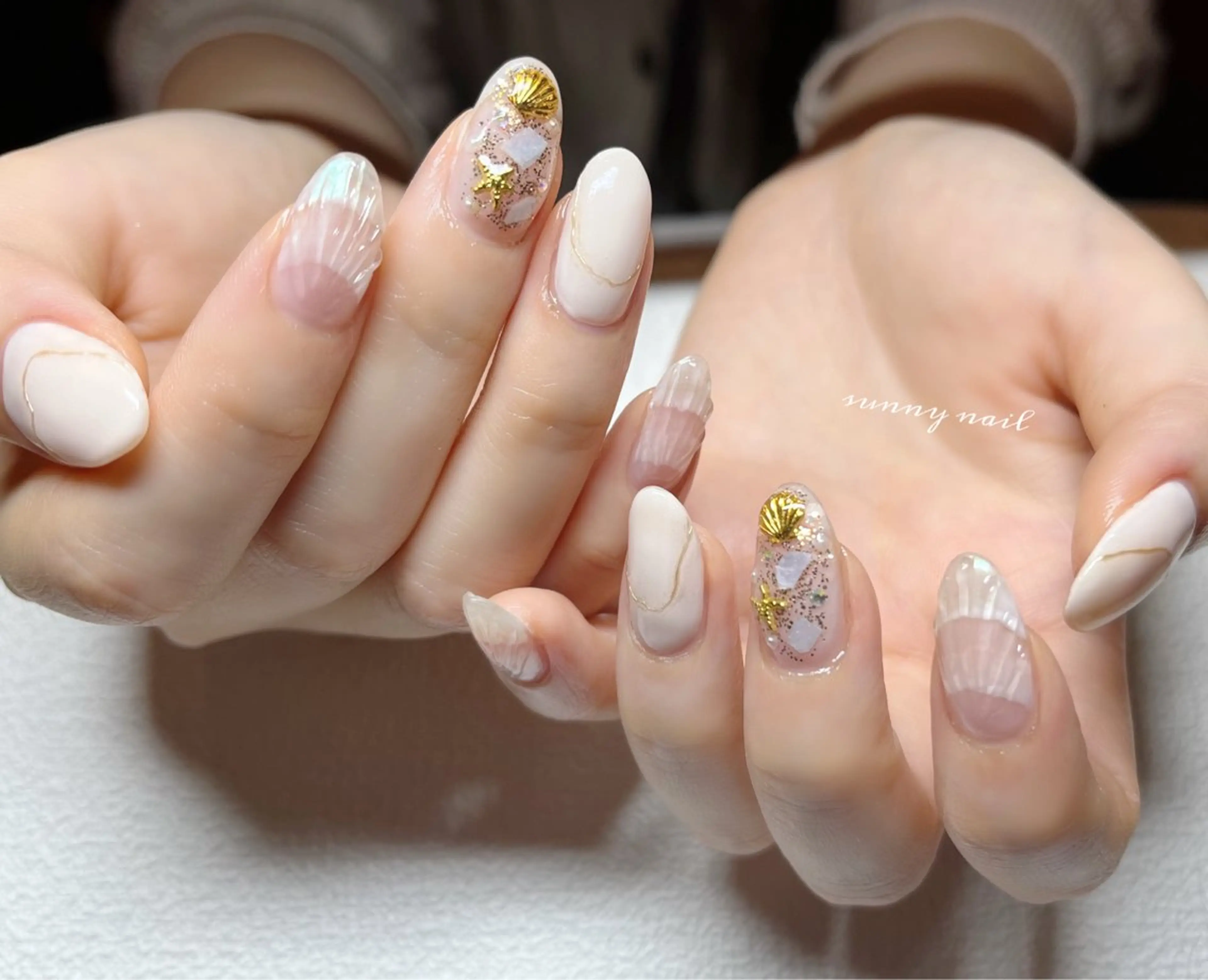 ネイル オーロラネイル ジェルネイル ミラーネイル パラジェル 夏ネイル sunny nailのネイルデザイン