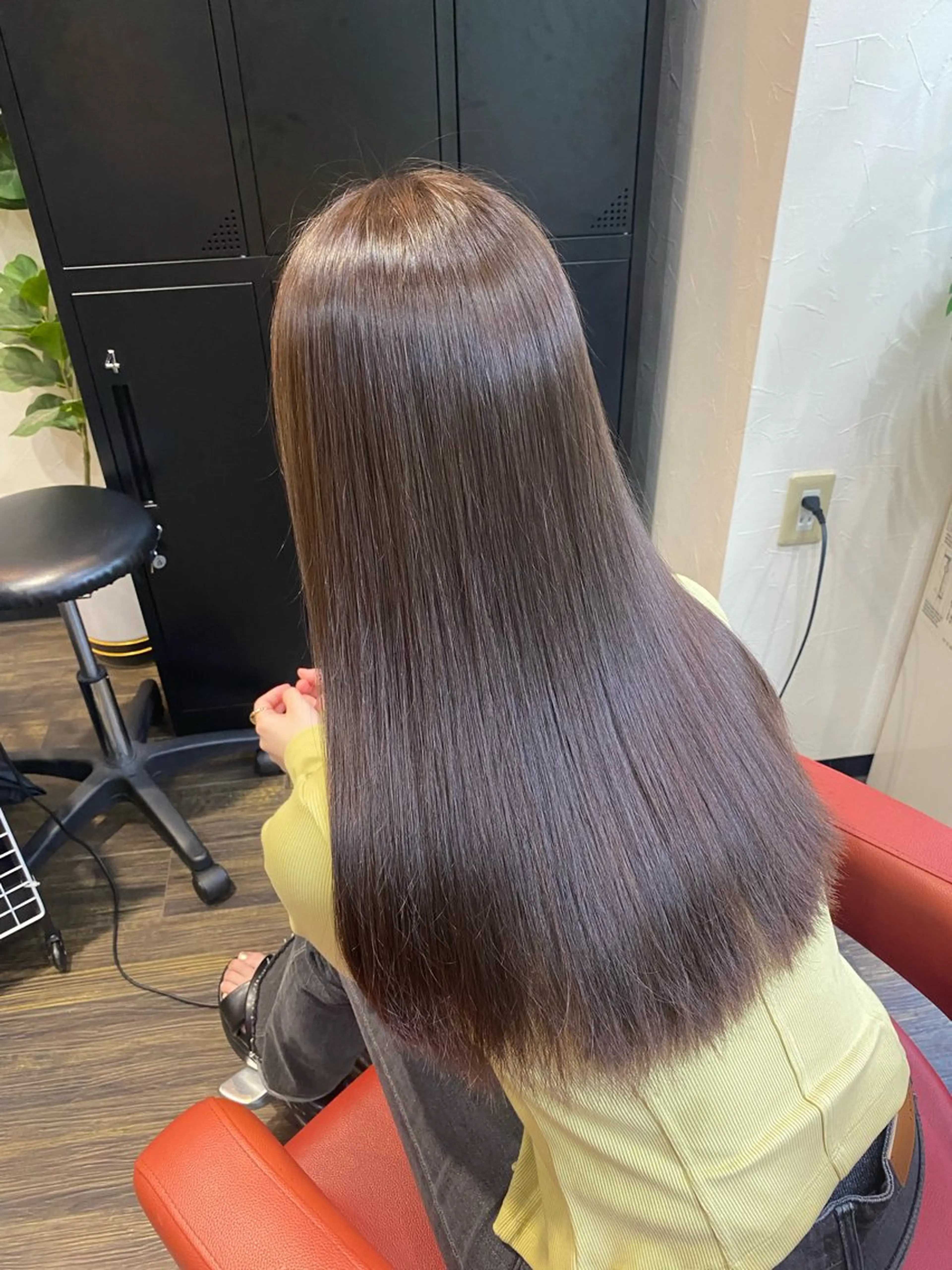 ロング ヘアカラー トリートメント やました かりんのヘアスタイル