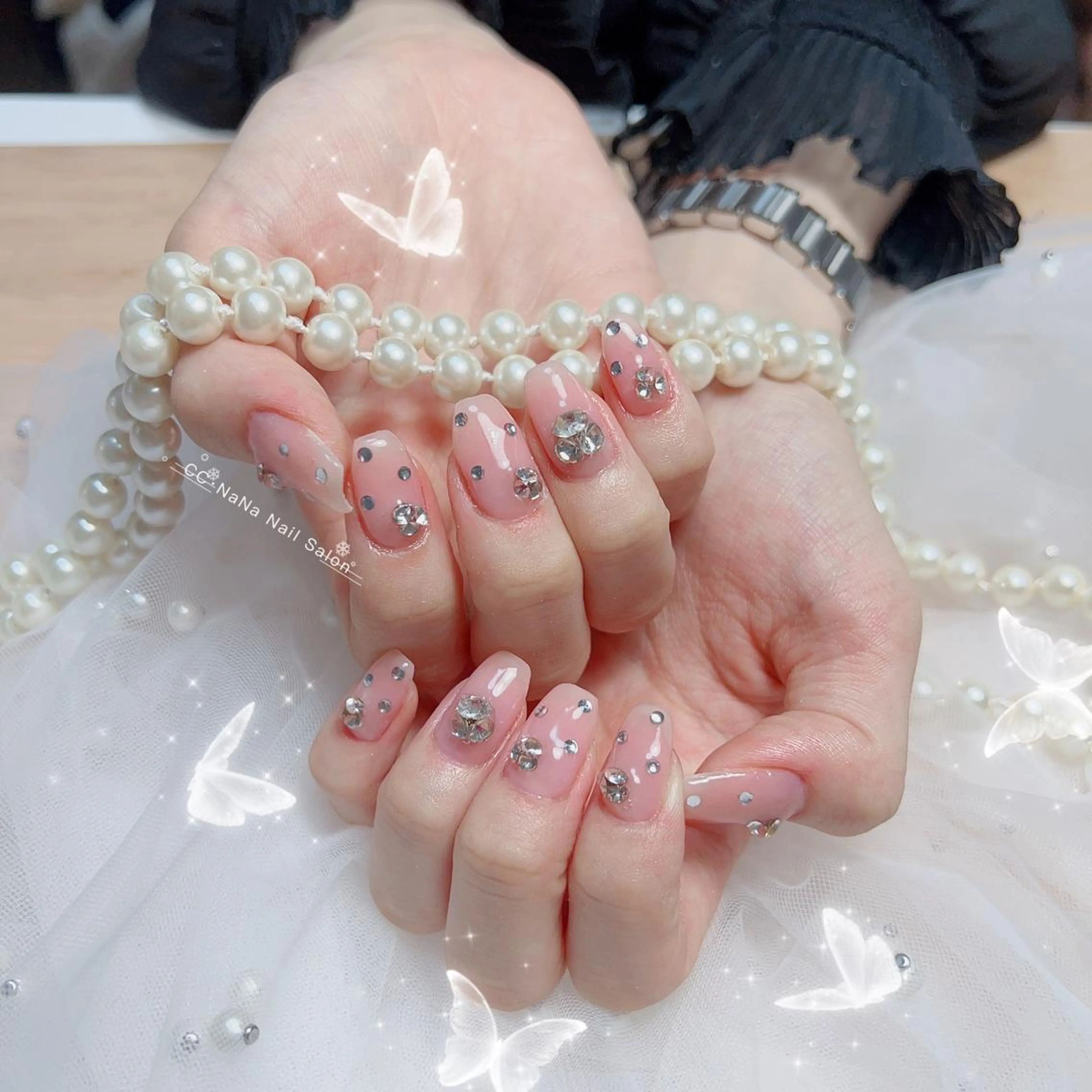 ネイル チークネイル フラッシュネイル ハート キラキラネイル 韓国ネイル ハンドネイル 💎CC・NaNa 韓国風ネイル🌙のネイルデザイン