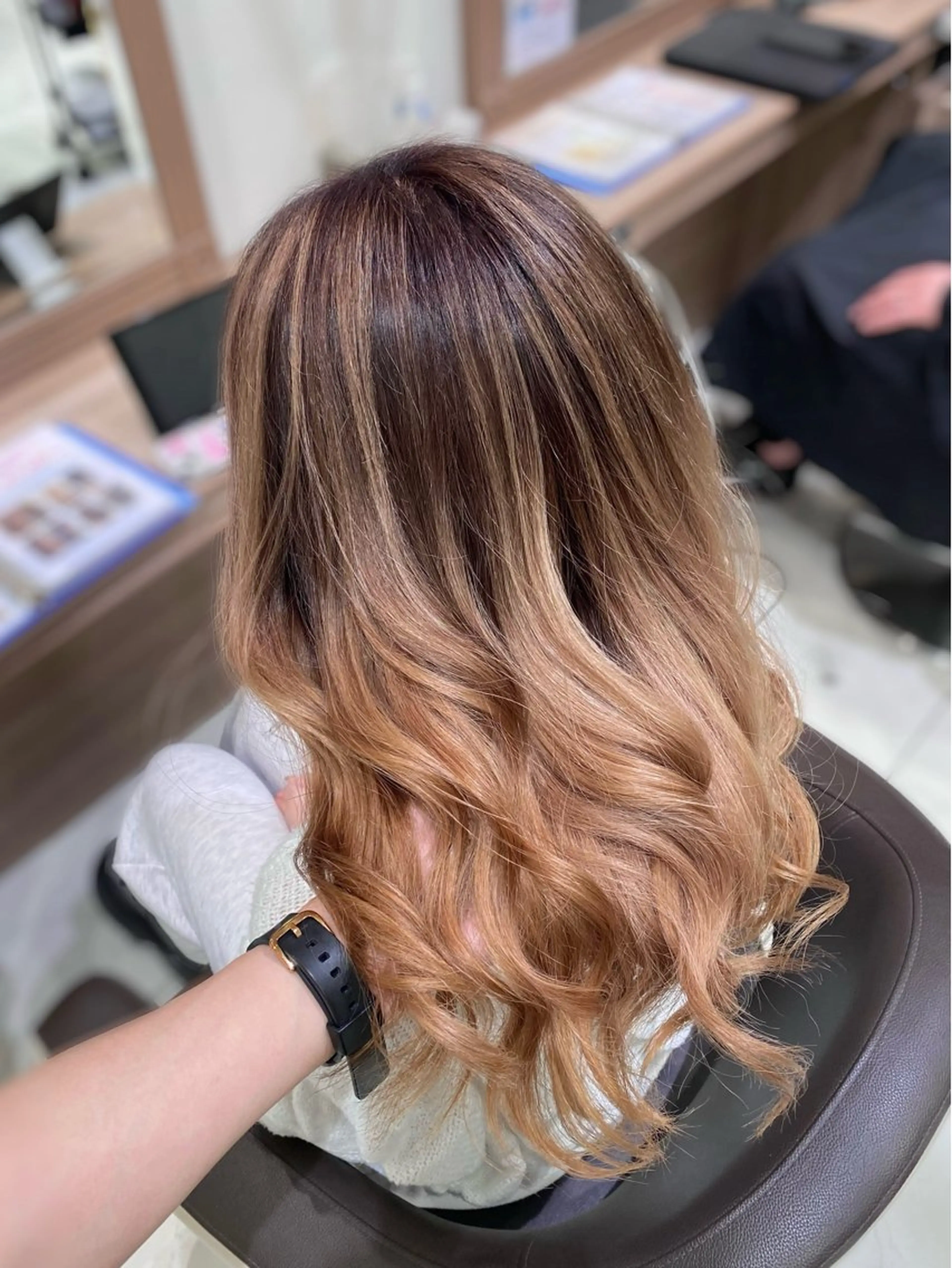 セミロング カラー ヘアアレンジ 奥村 美郁子のヘアスタイル