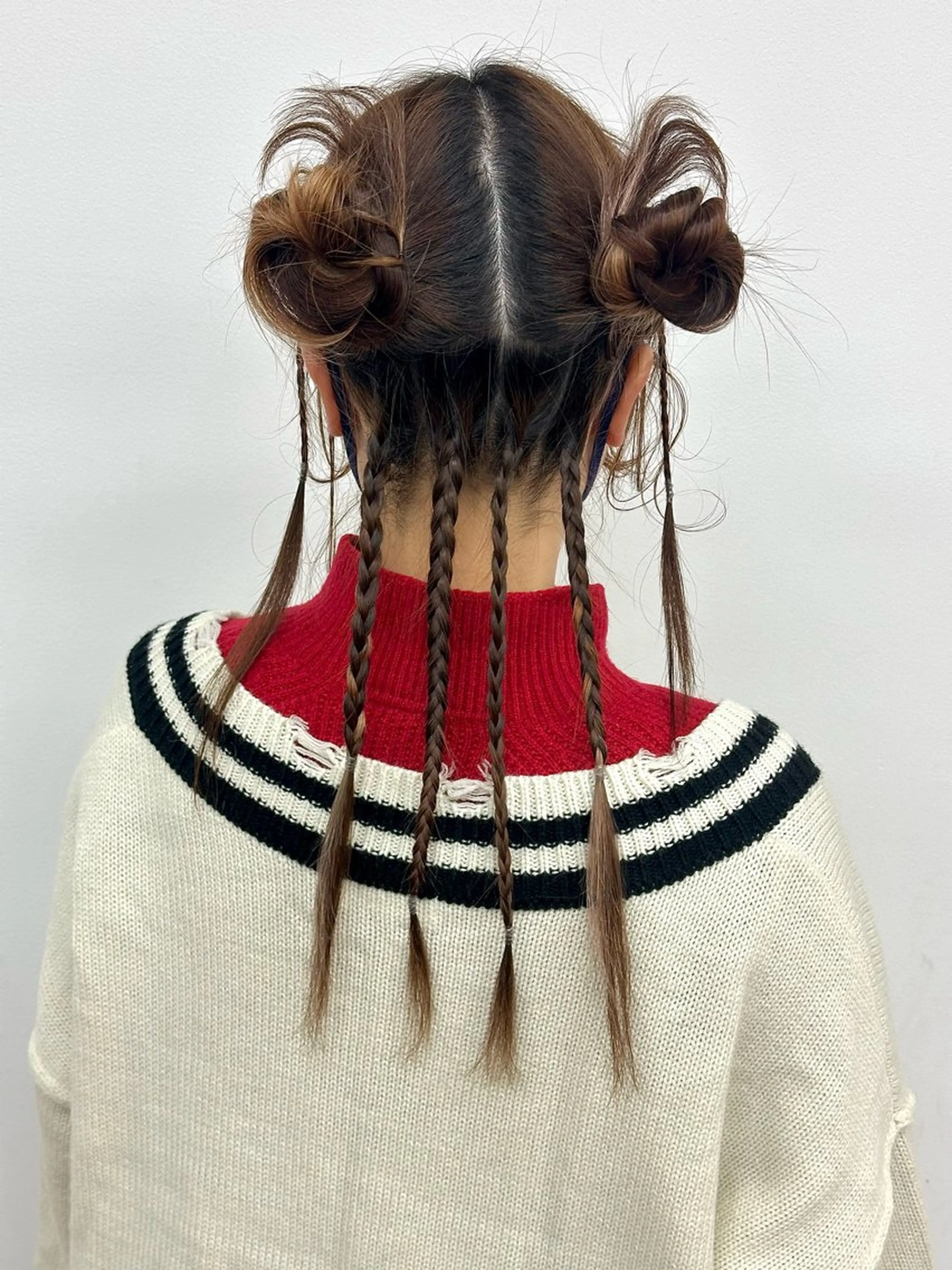 ロング ヘアアレンジ rebloom所属・山之内匠/艶カラー/ ハイトーン/ブリーチのヘアスタイル