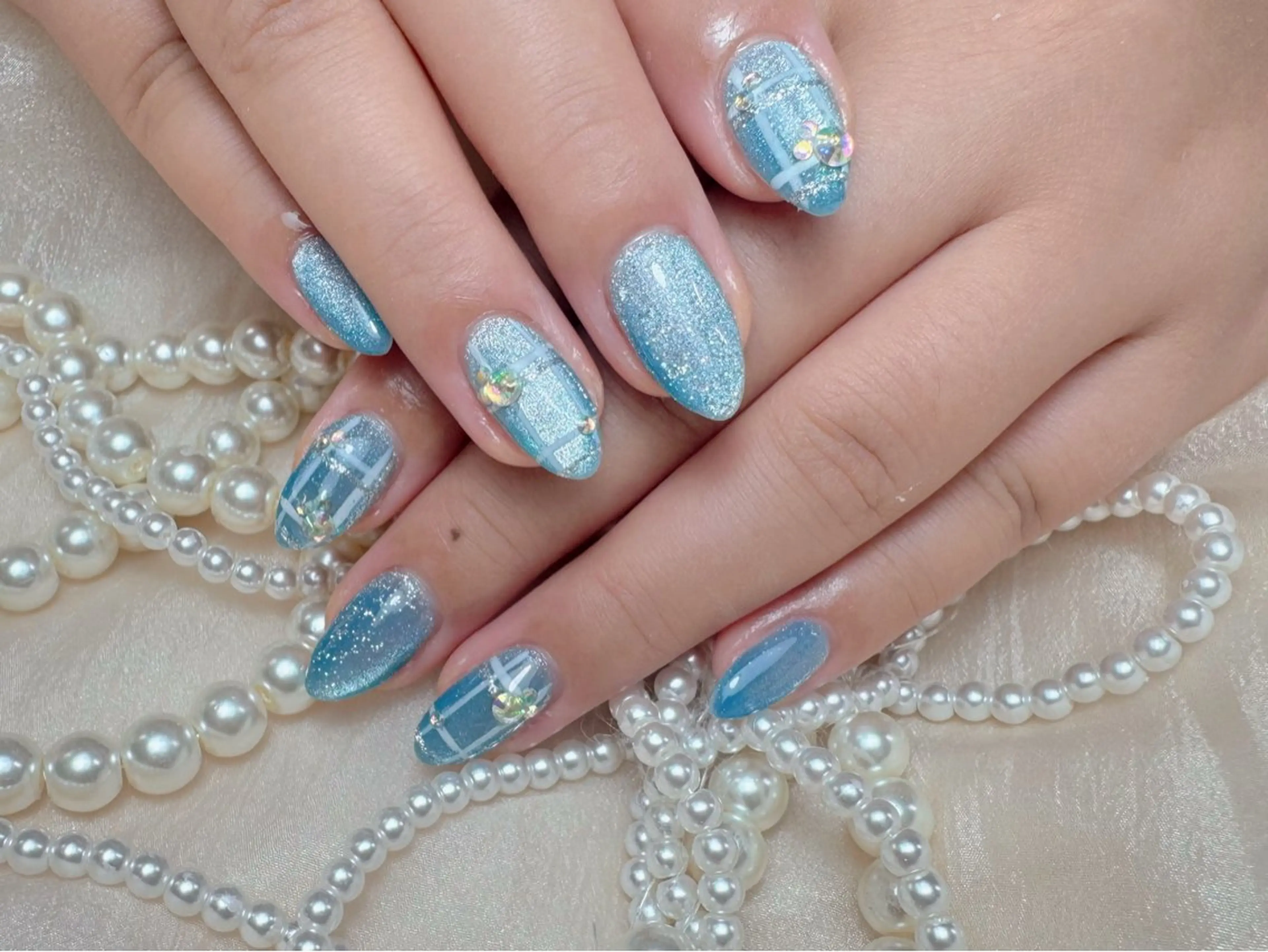 ネイル ハンドネイル マジックミラー所属・マジック ミラーのネイルデザイン