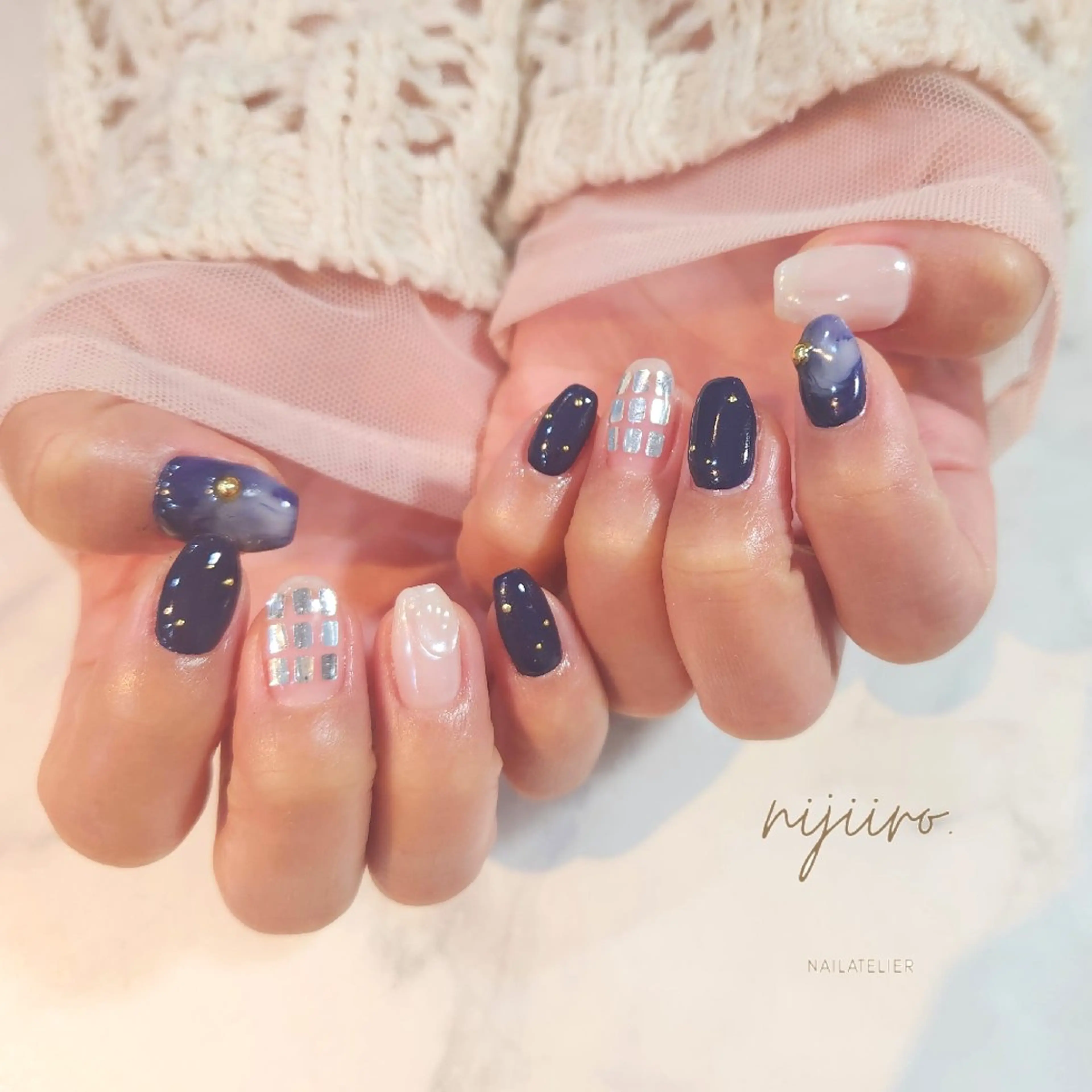 ネイル ハンドネイル nailatelier nijiiro.所属・nijiiro🌈 サトウのネイルデザイン