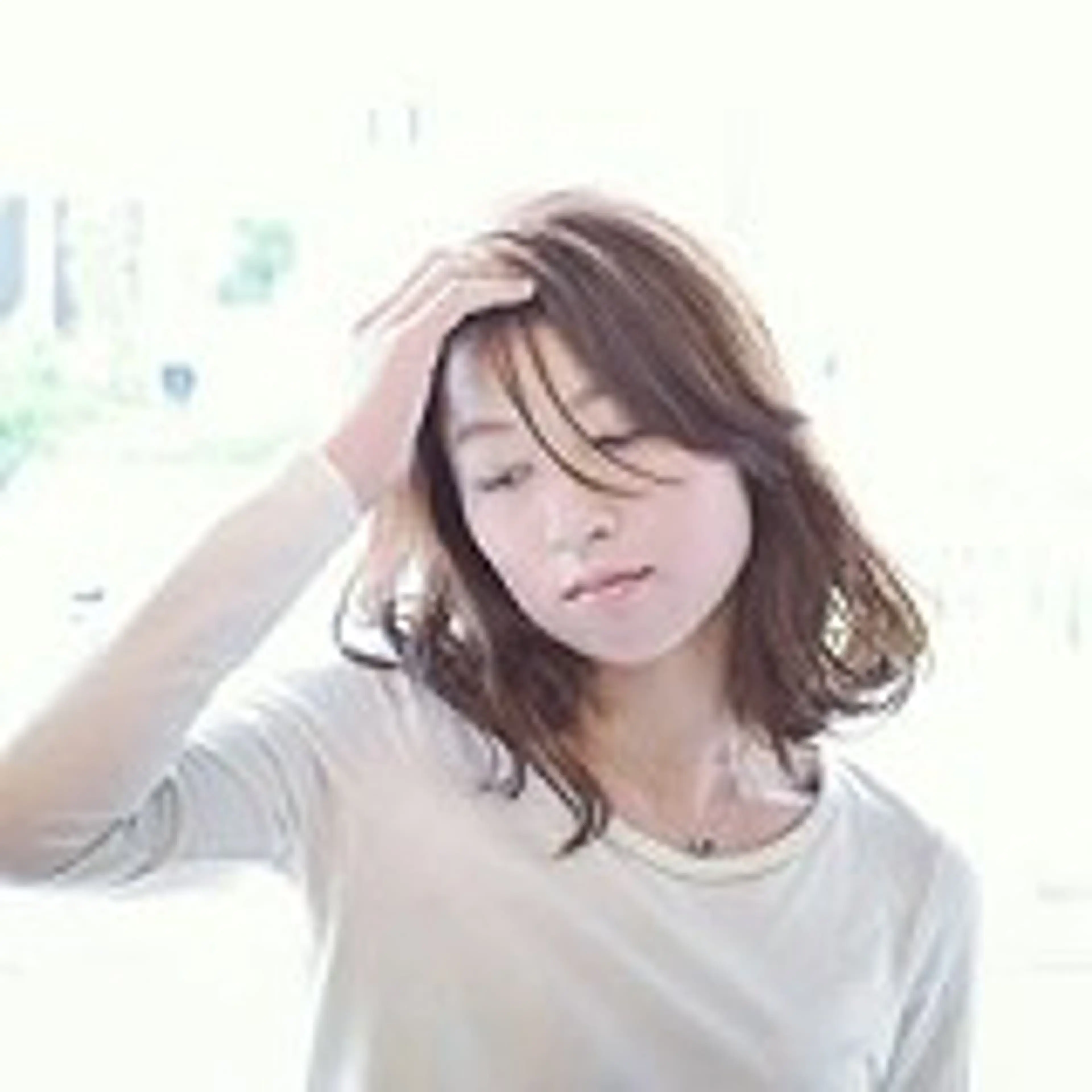 ミディアム シ マのヘアスタイル