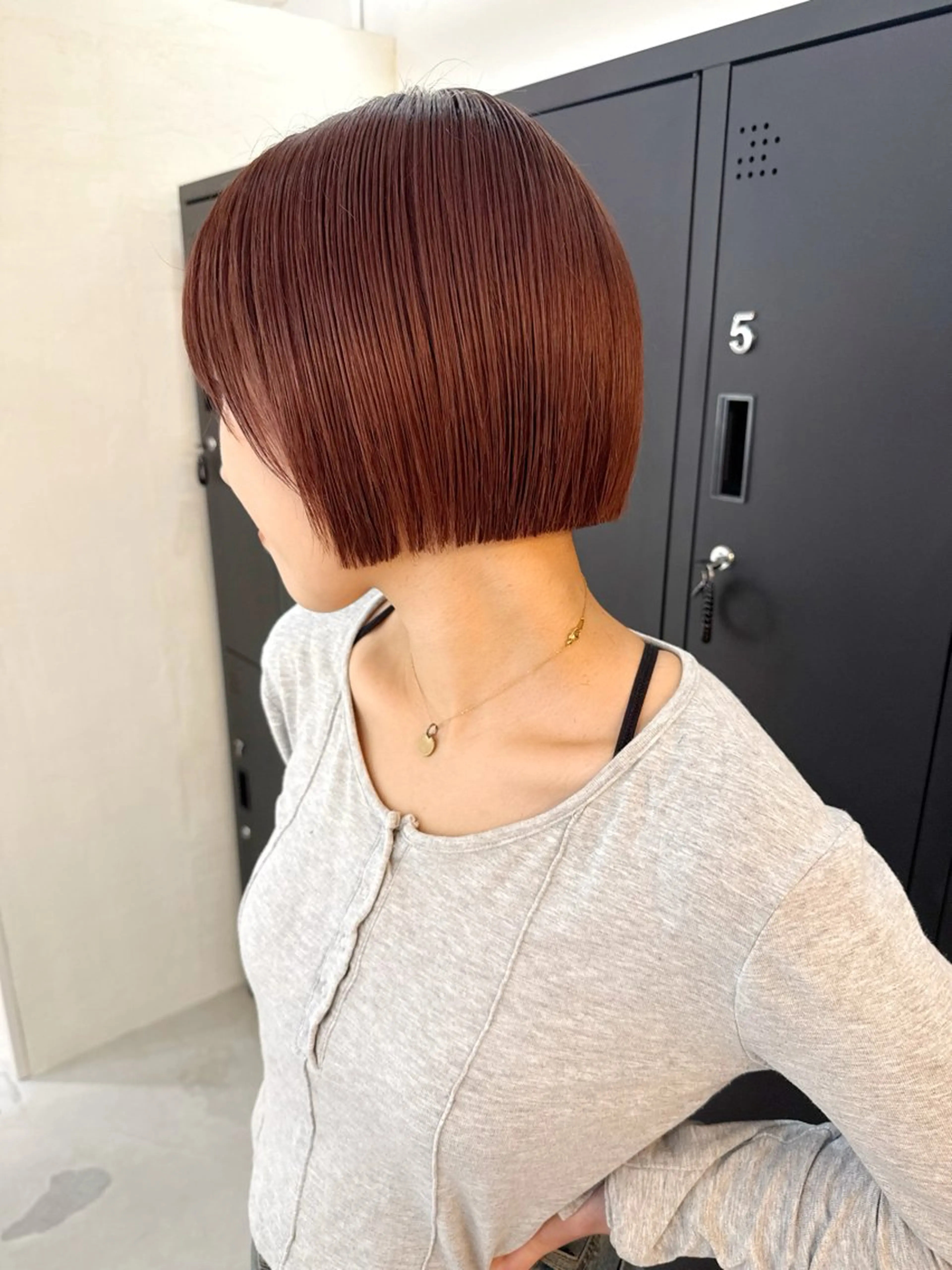 ショート カット ヘアカラー トリートメント ♡アヤメ/レイヤー カット/透明感カラーのヘアスタイル