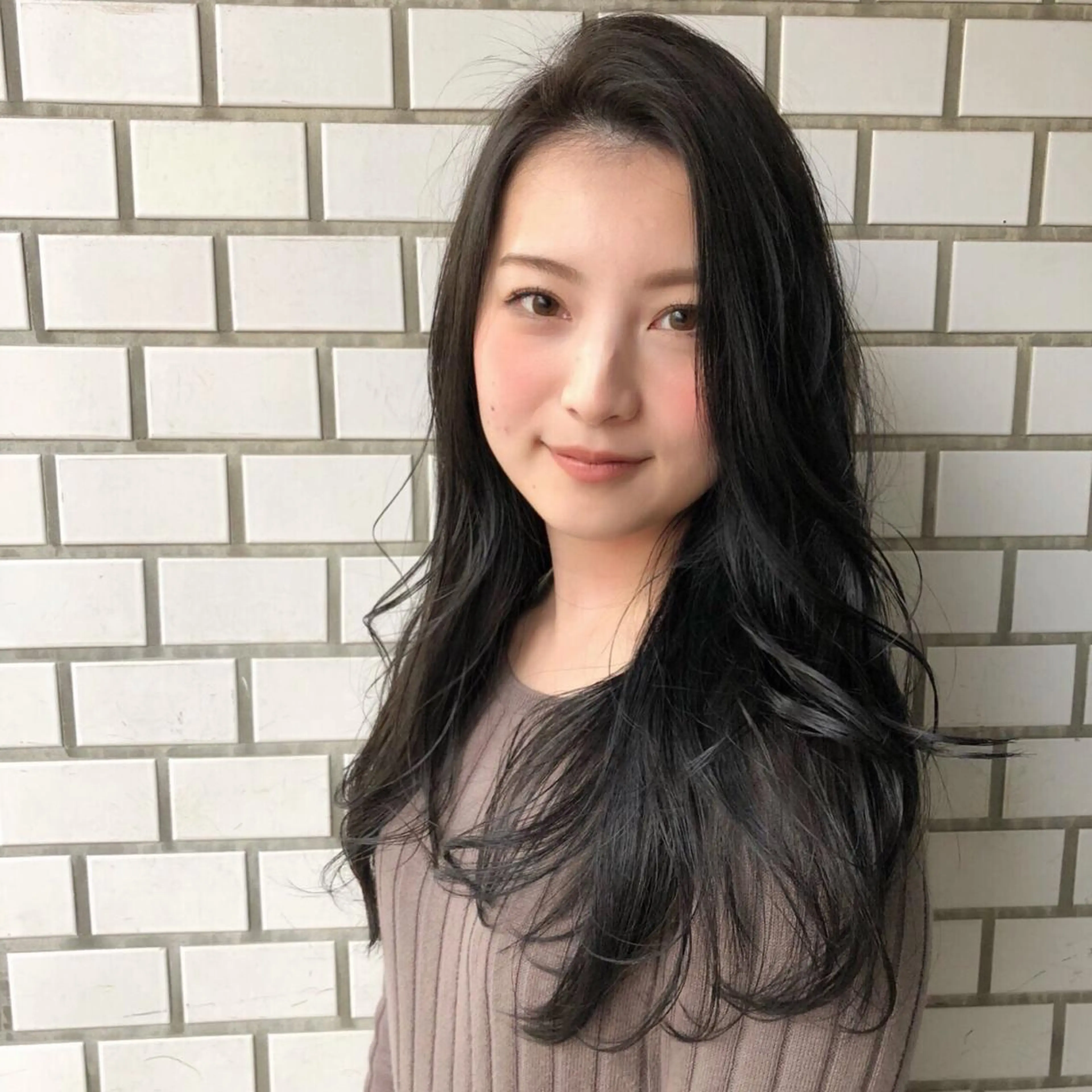 ミディアム カット特化柏駅 徒歩3分LOUのヘアスタイル