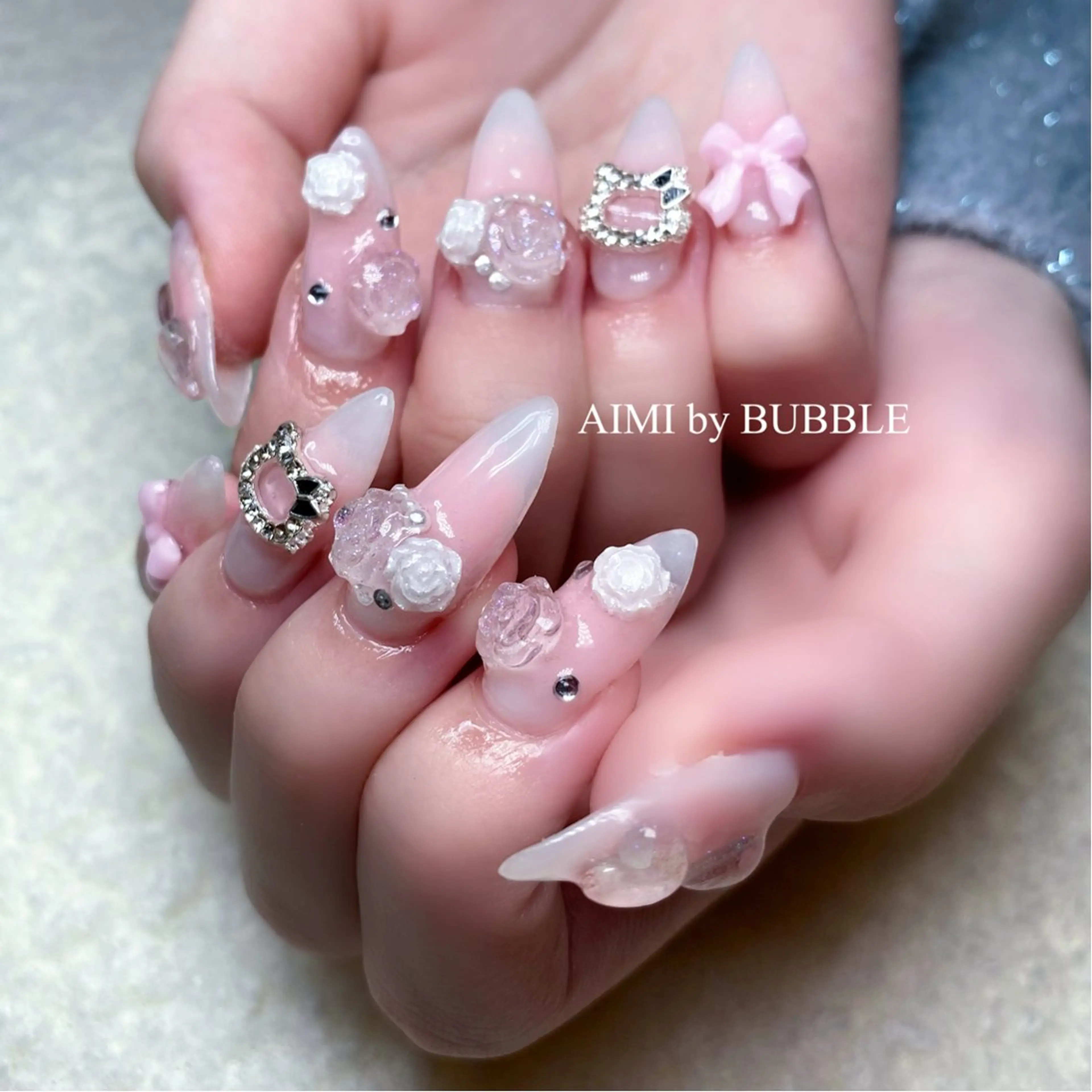 ネイル AIMI by BUBBLE所属・BUBBLE🫧 RIONAのネイルデザイン