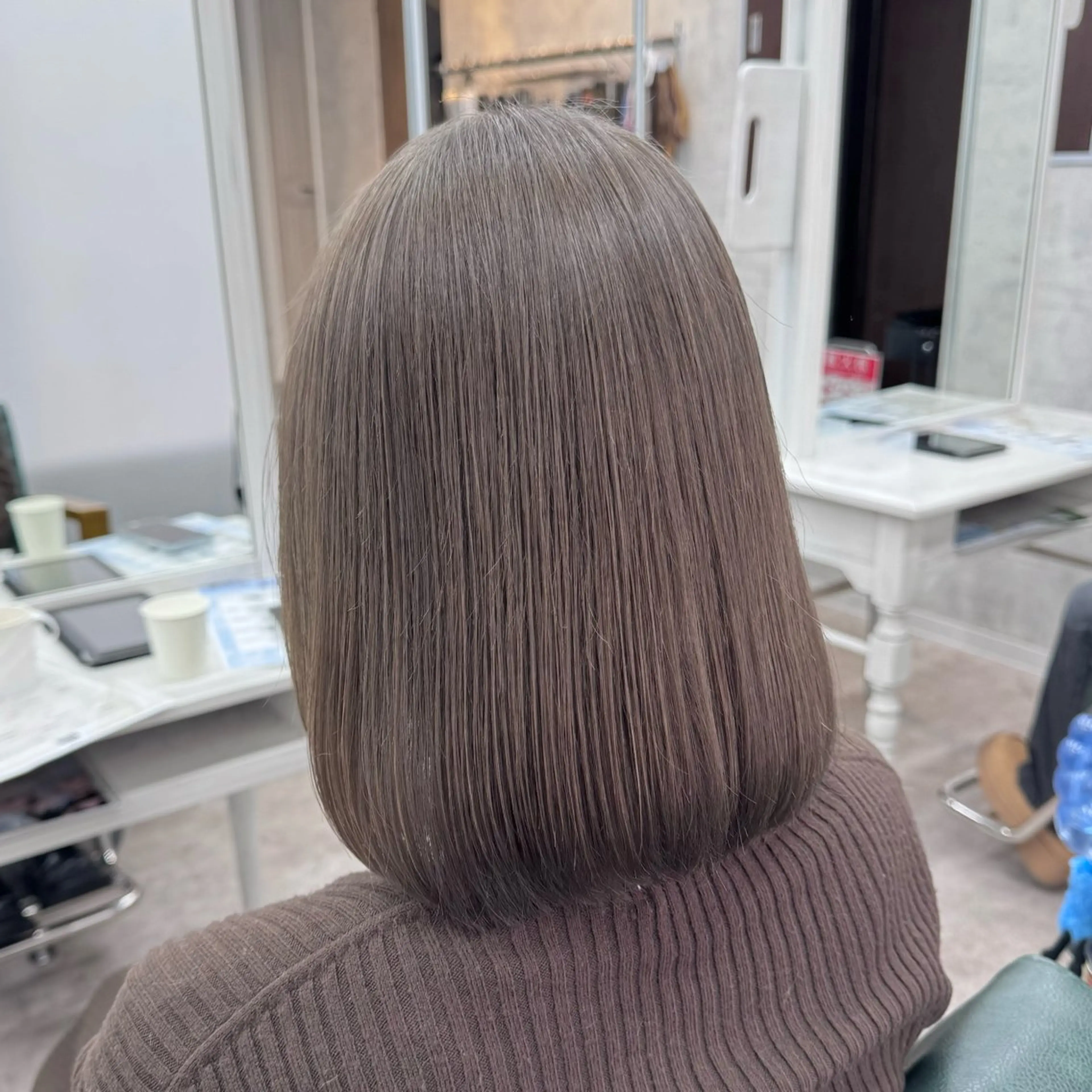 ショート カラー ヘアカラー JUNSHIN🦋 ヘアセット／カラーのヘアスタイル