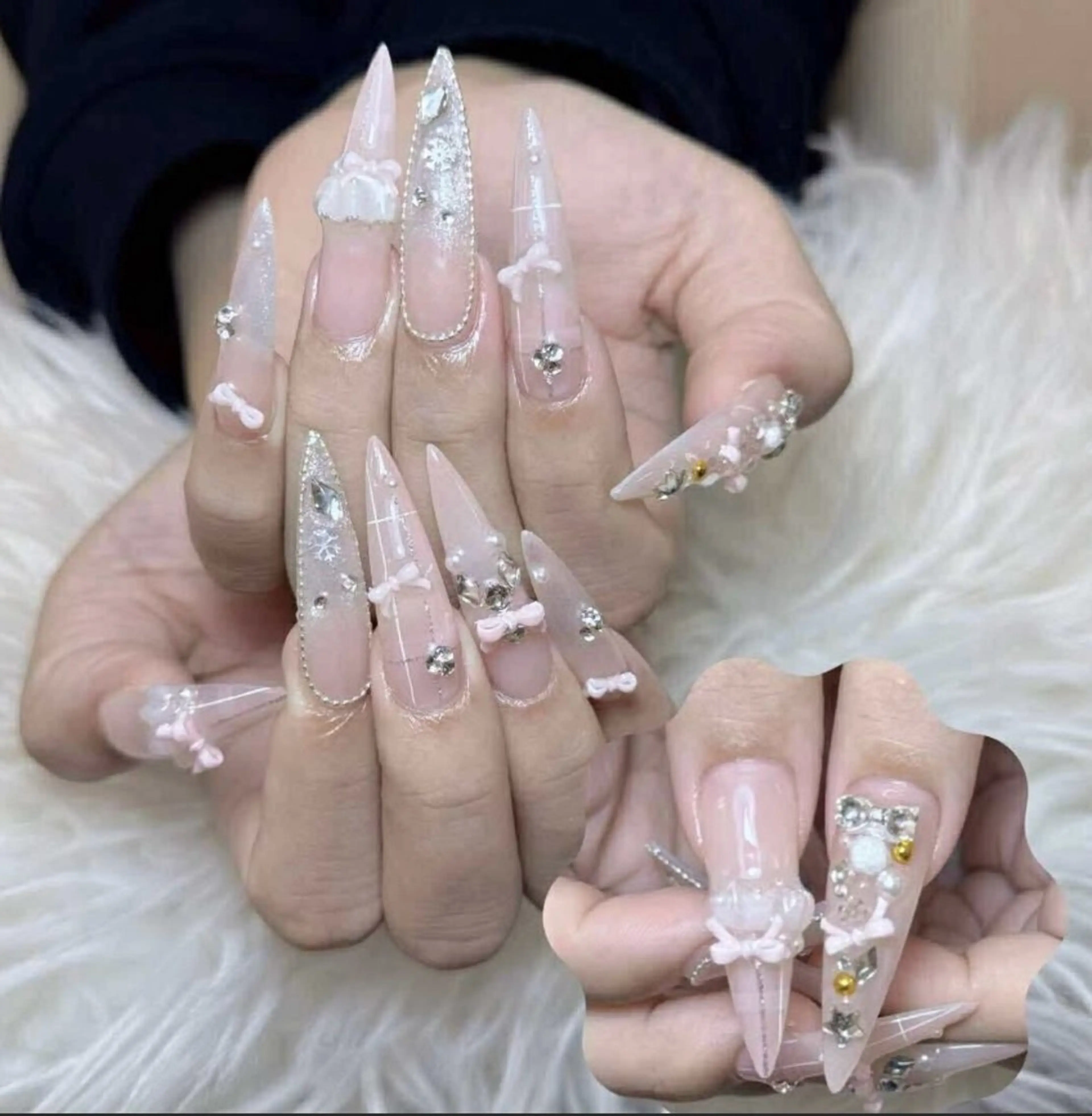 ネイル アートネイル オーロラネイル チークネイル 長さ出し フットネイル ハンドネイル フットネイル ハンドケア Noiranail_ studio所属・Noiranail_ studioのネイルデザイン