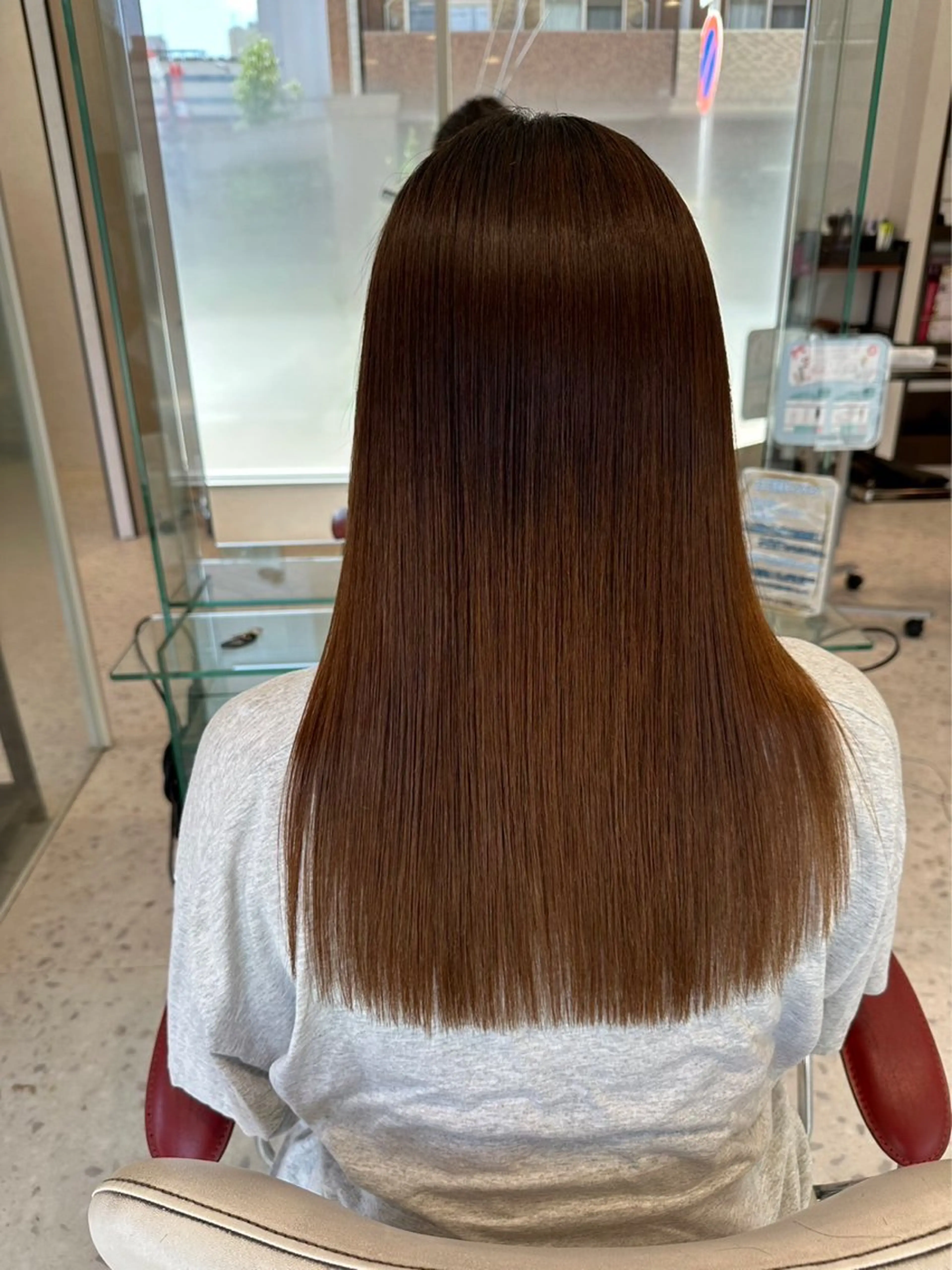 ロング 愛敬 響のヘアスタイル