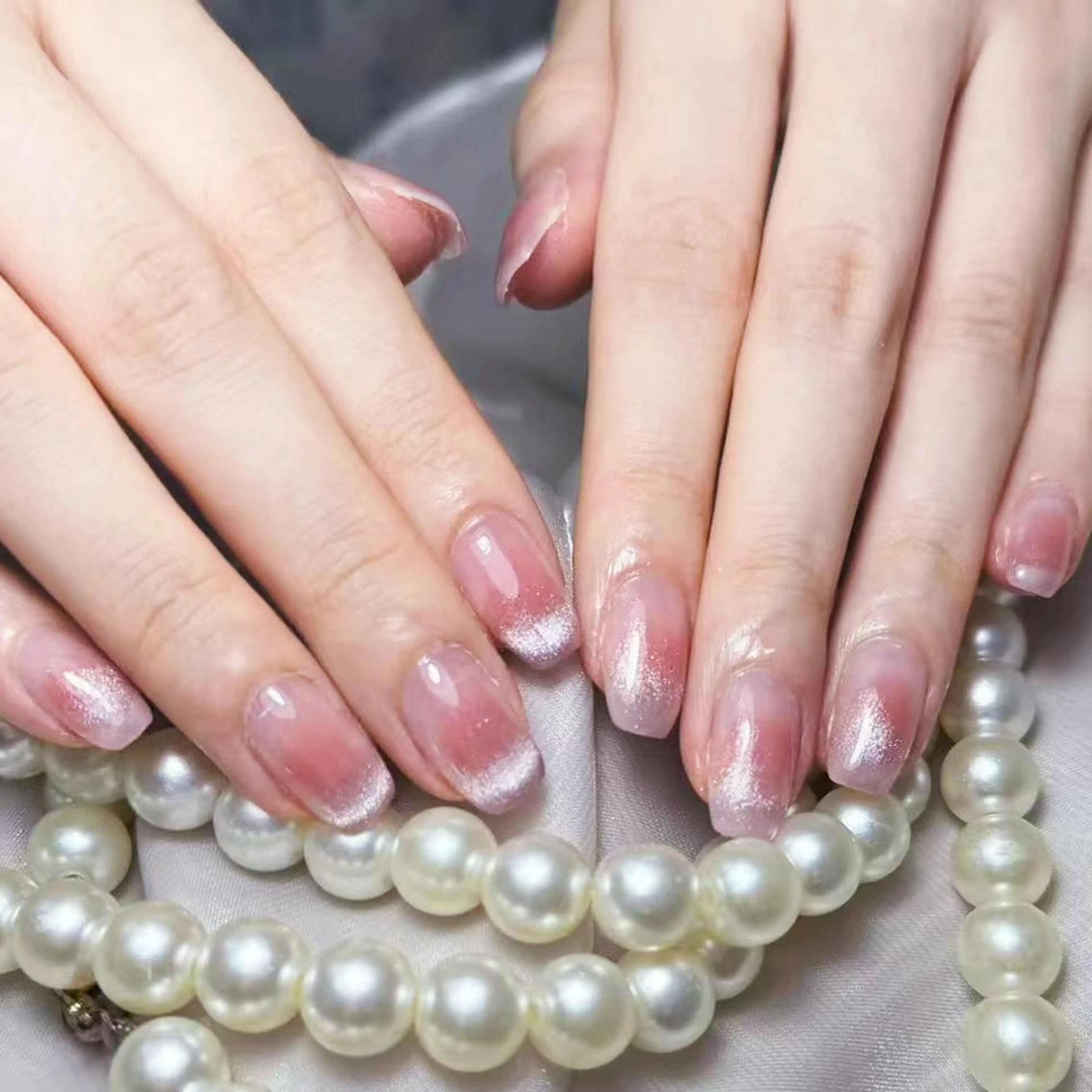 ネイル アートネイル オーロラネイル ガーリー キラキラネイル 韓国ネイル ハンドネイル ハンドケア DIAMOND 💅のネイルデザイン