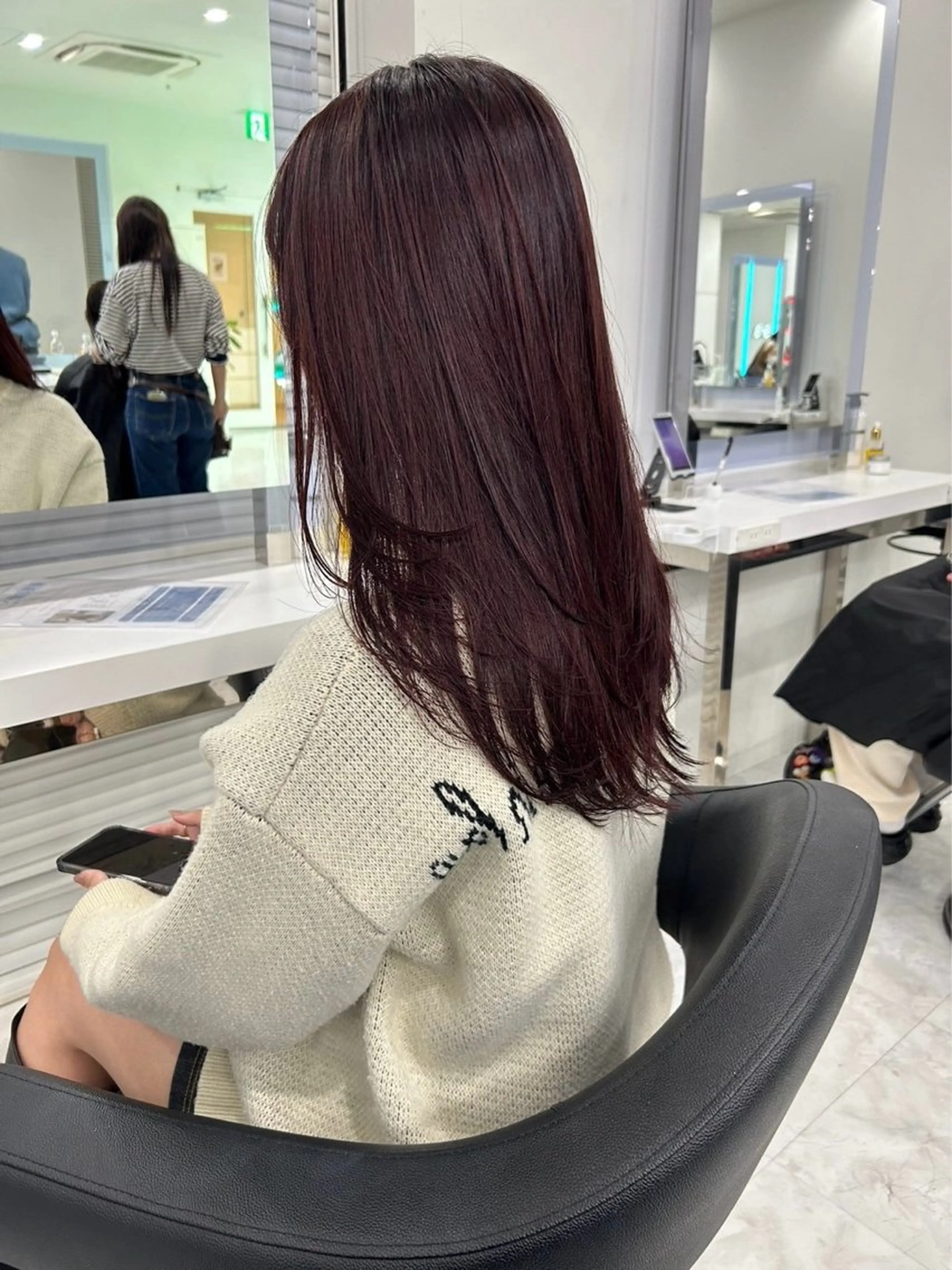 ロング カラー ヘアアレンジ トレンドモテカラー 🩷色落ちまで可愛くのヘアスタイル