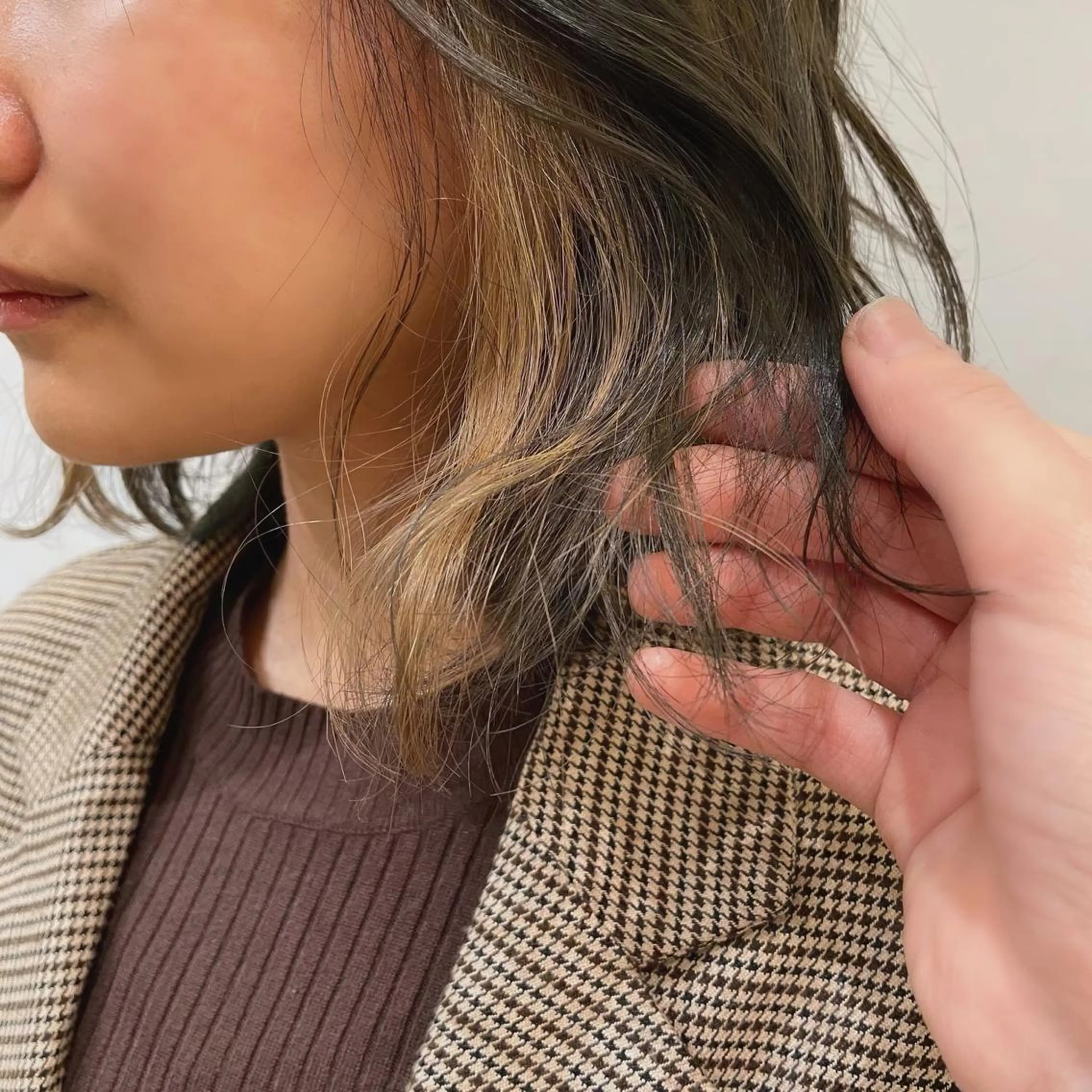 ミディアム カラー ベージュカラー ブリーチ インナーカラー 🍊mai🍊 似合わせパーマのヘアスタイル