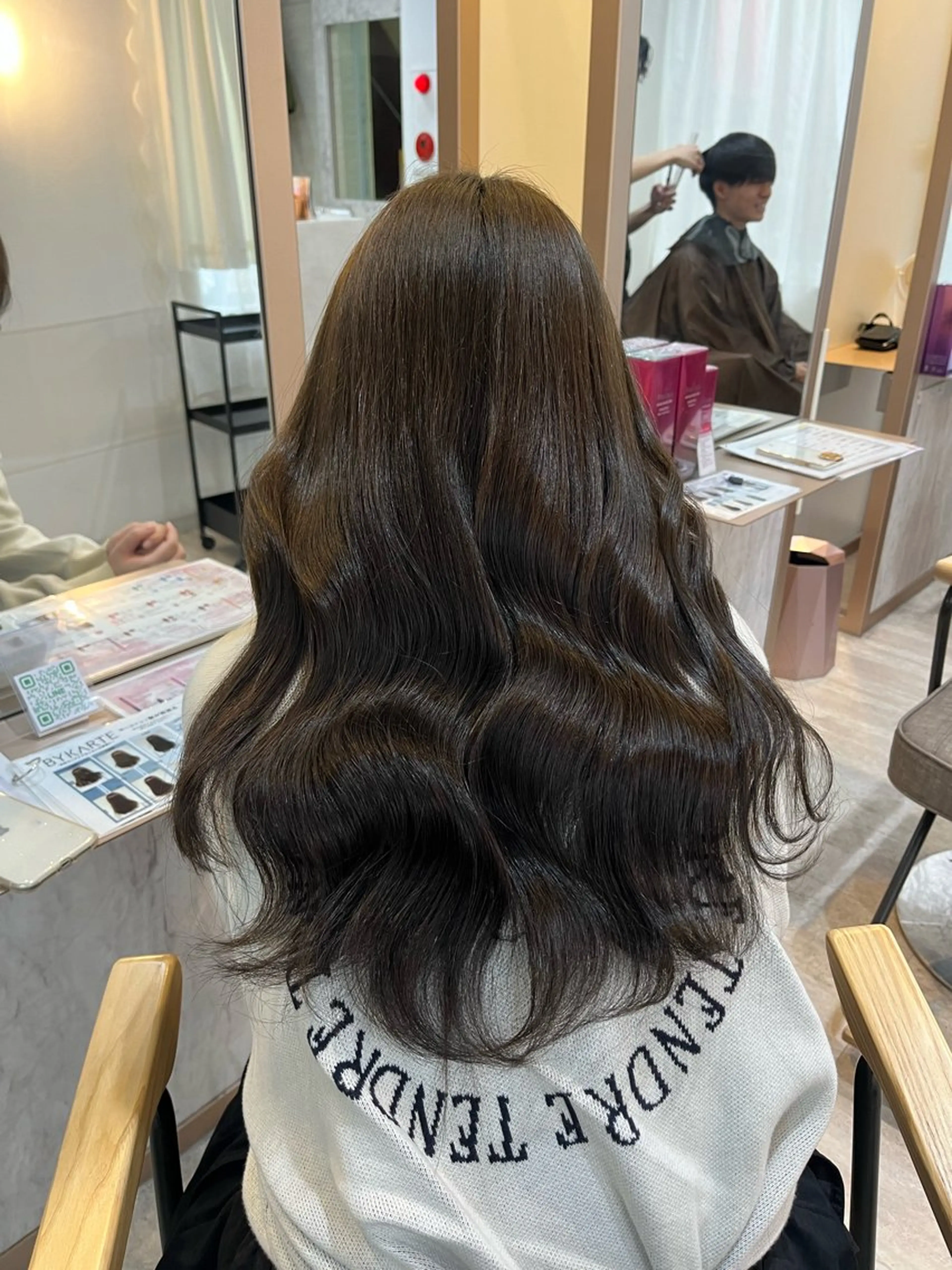 ロング カラー ブラウンカラー オリーブブラウン ヘアカラー 💙Ami💙 elubylovisのヘアスタイル