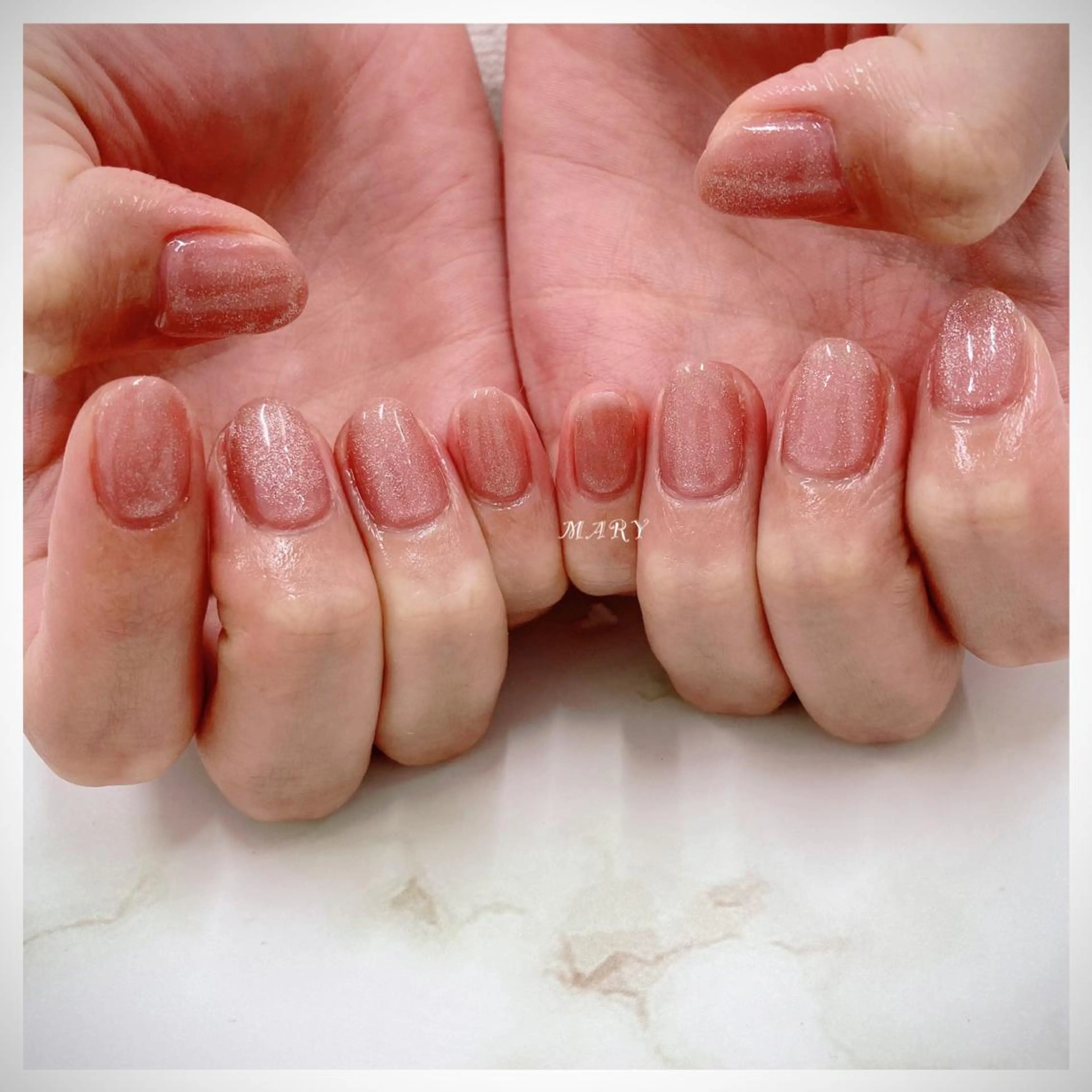 ネイル マグネットネイル ニュアンスネイル ワンカラーネイル ピンク ハンドネイル Mary nail所属・Mary nail .narumiのネイルデザイン